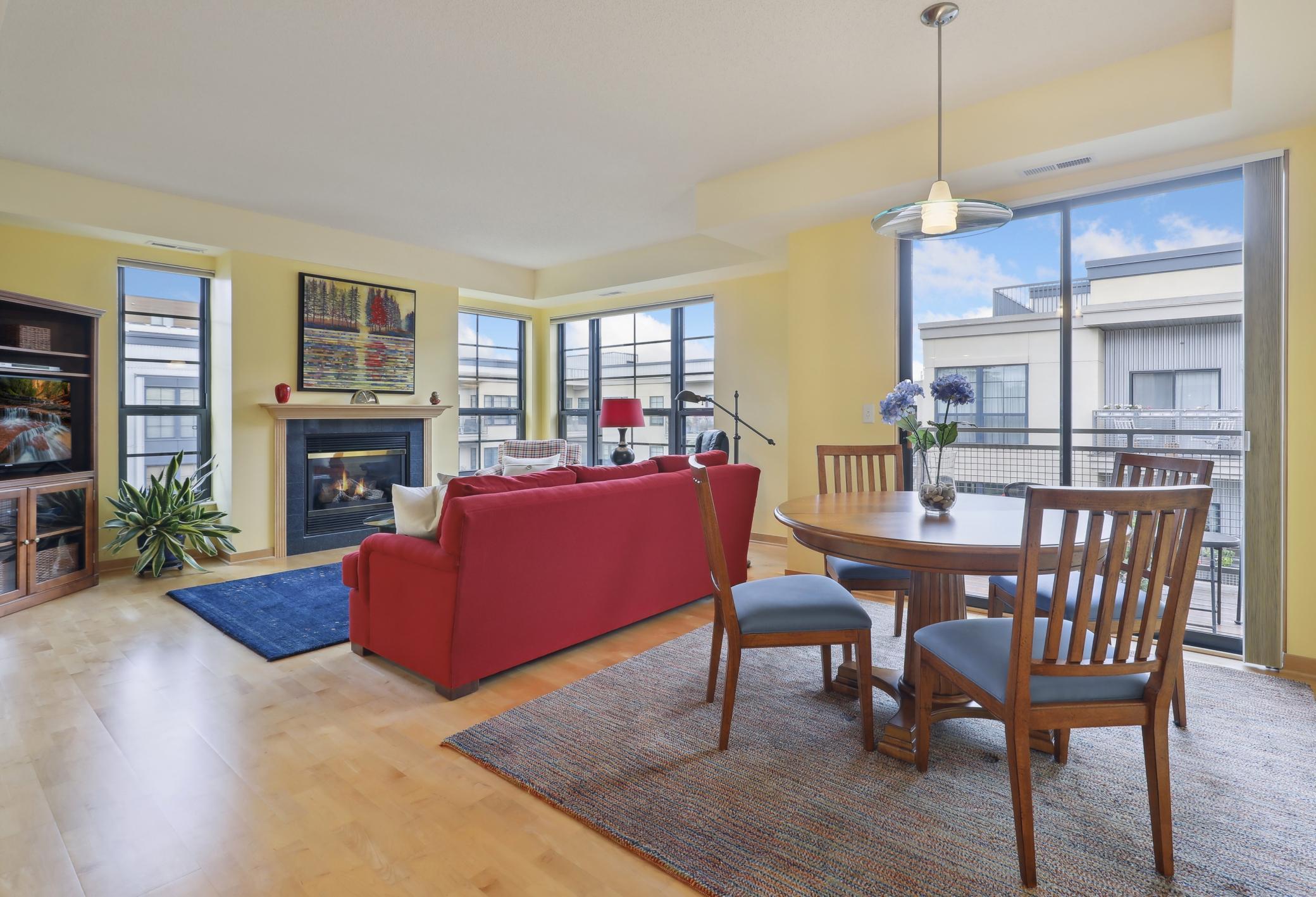 820 Emerald Street Unit: 404