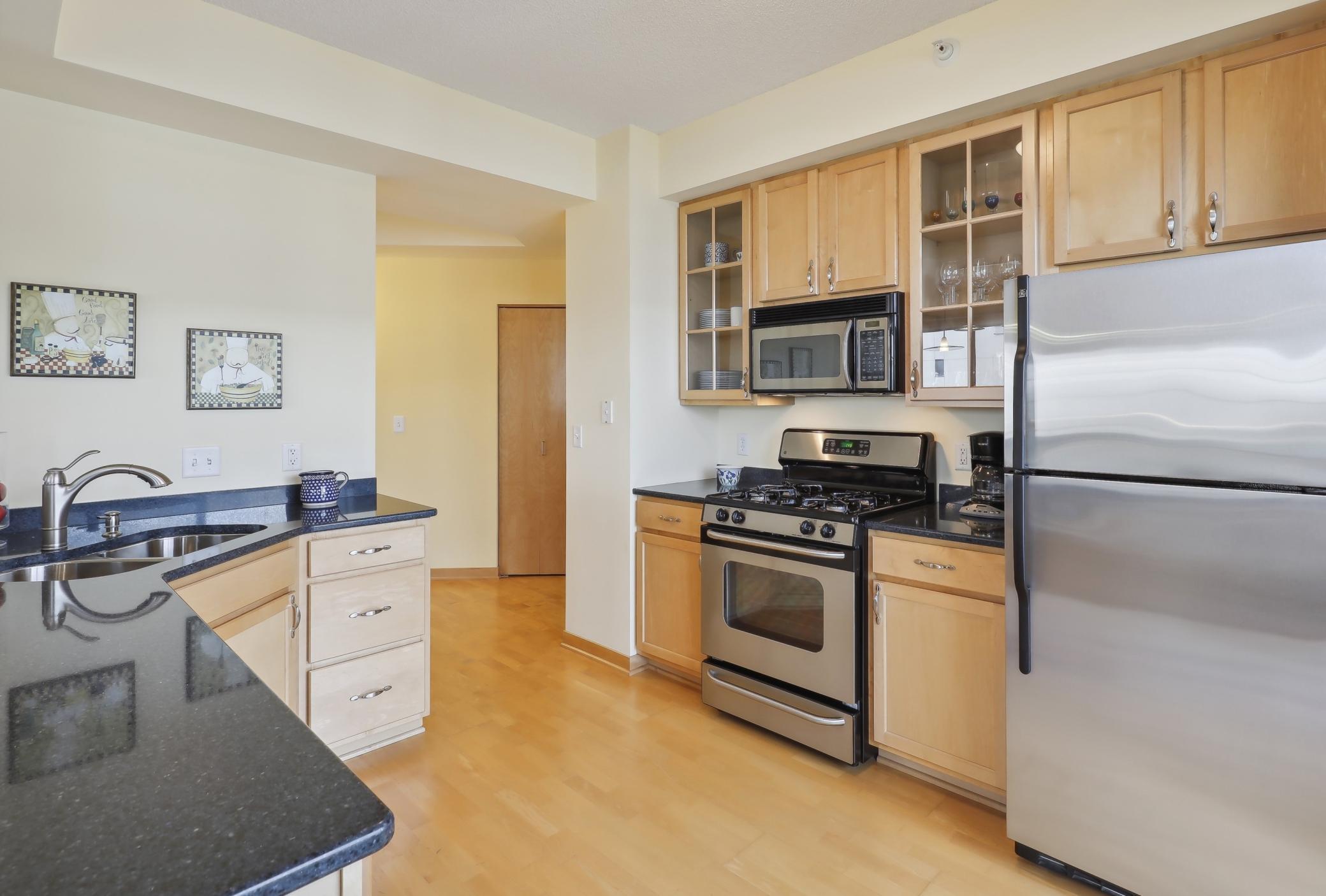 820 Emerald Street Unit: 404