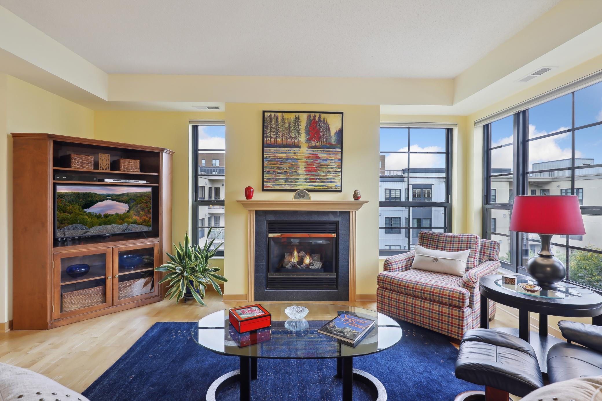 820 Emerald Street Unit: 404