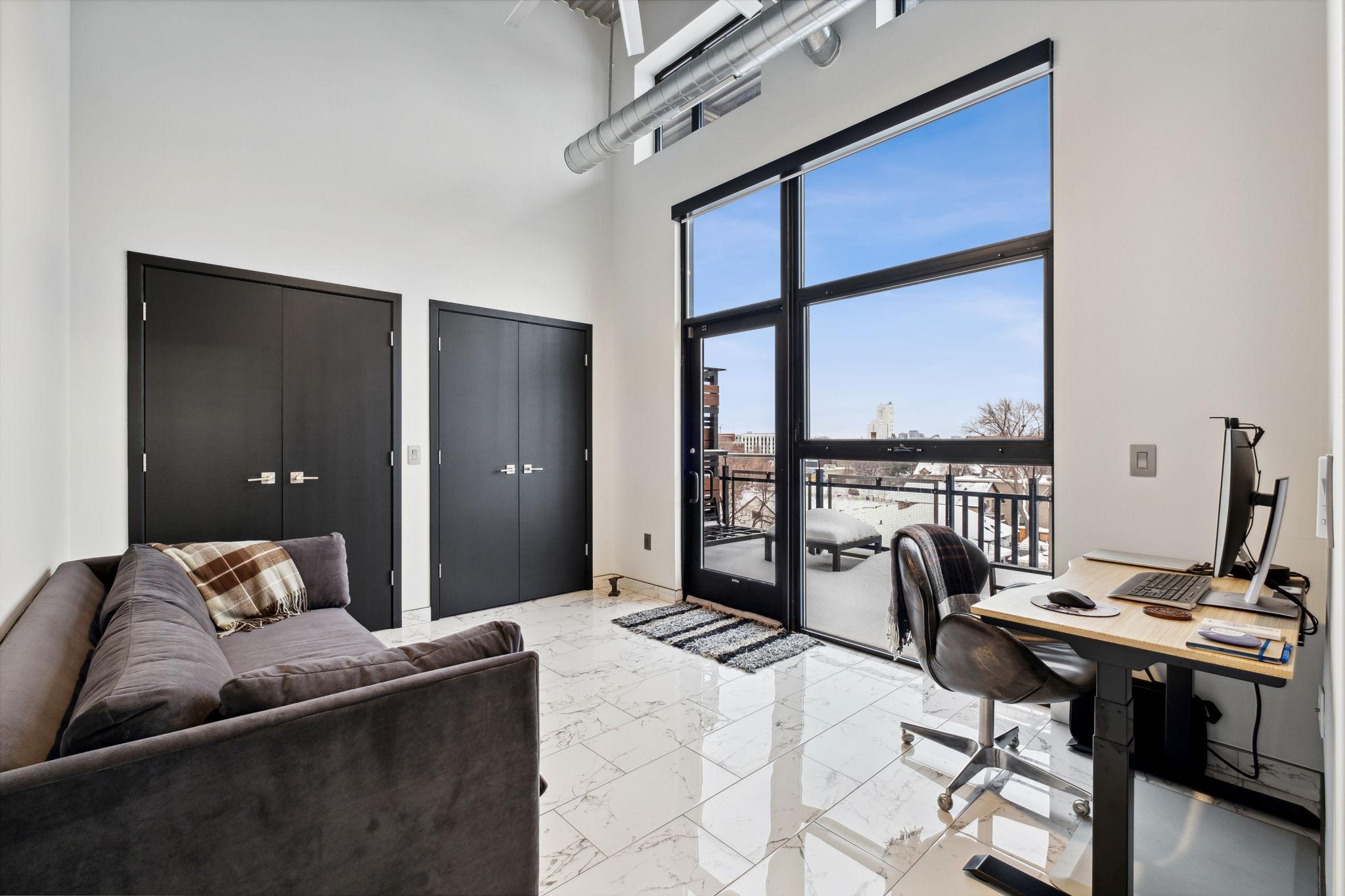 1701 Madison Street NE Unit: 404