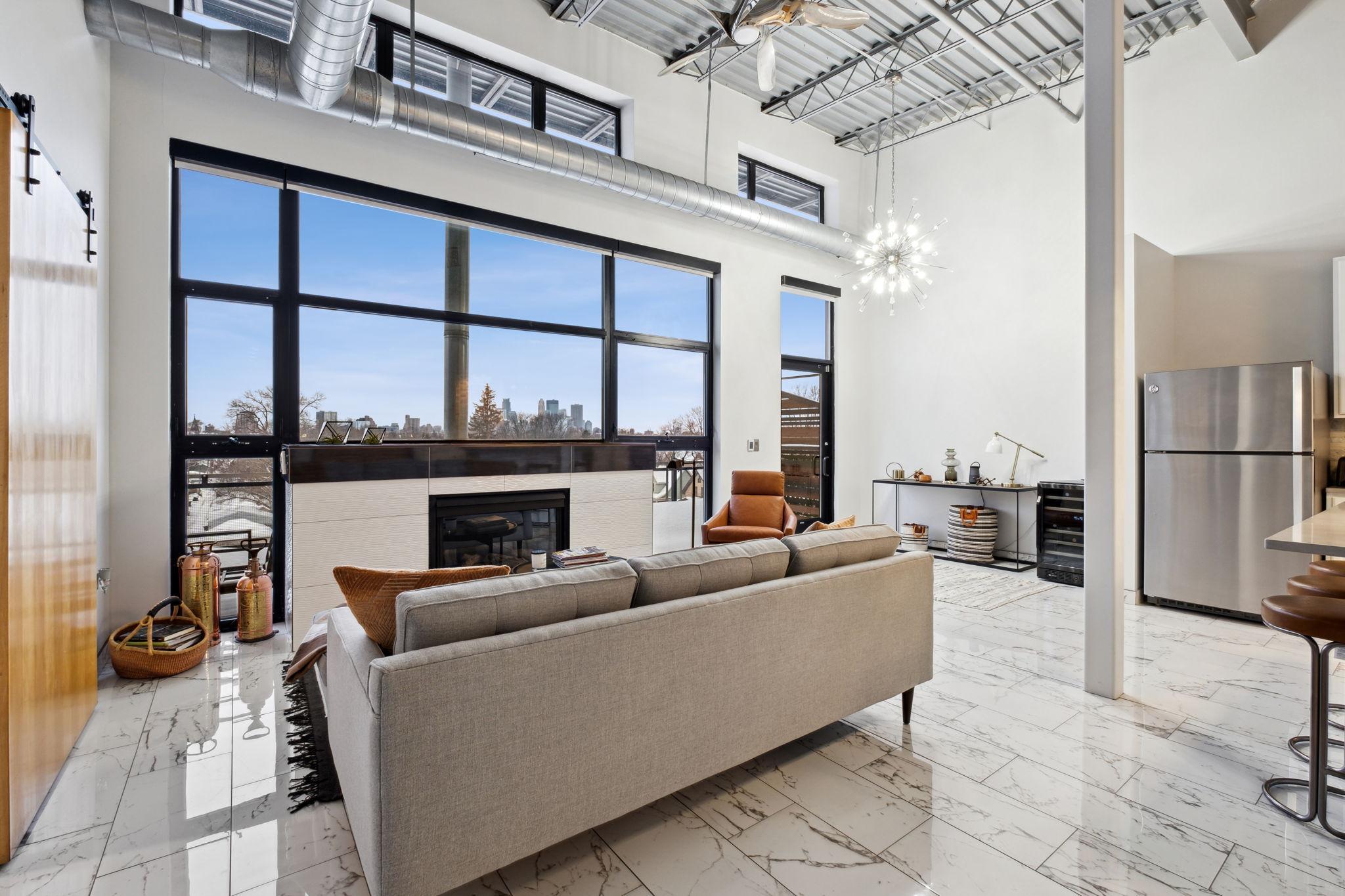 1701 Madison Street NE Unit: 404