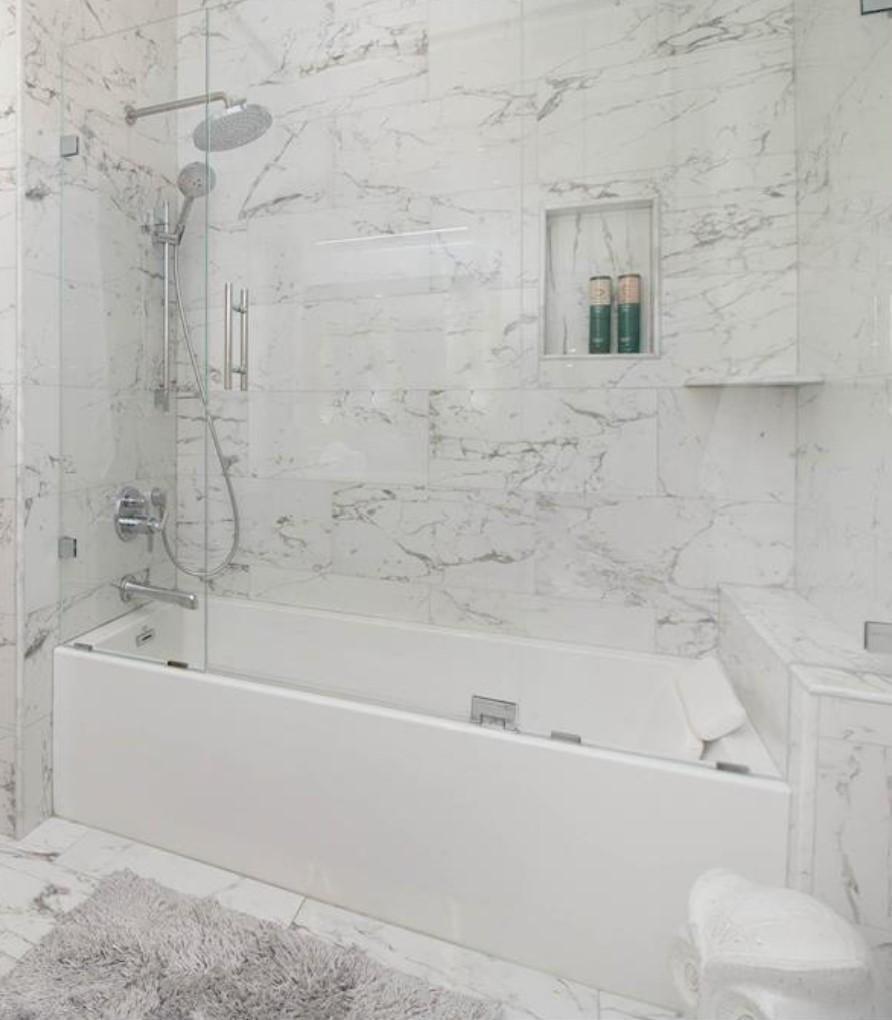 1701 Madison Street NE Unit: 404
