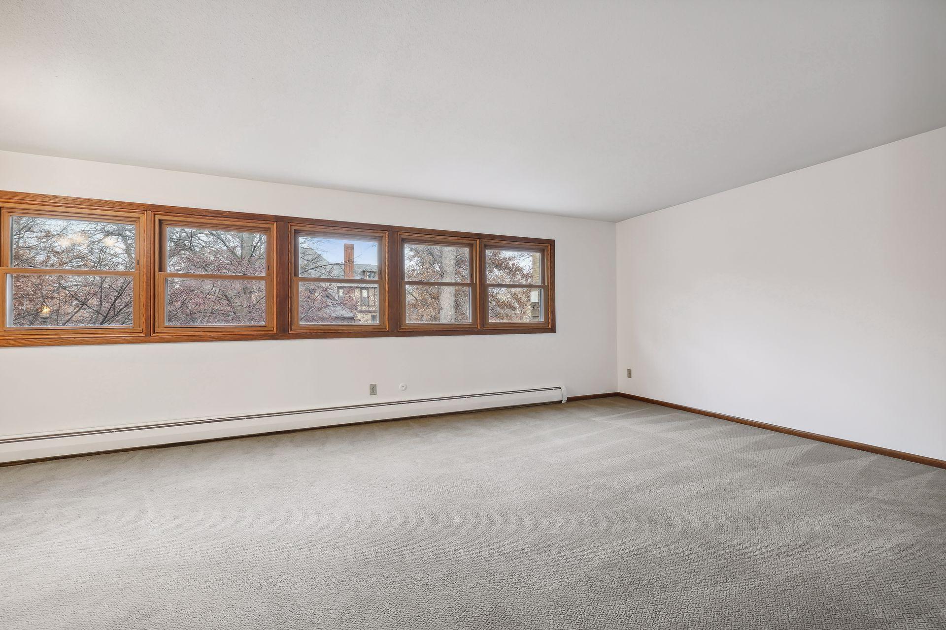 456 Summit Avenue Unit: 202