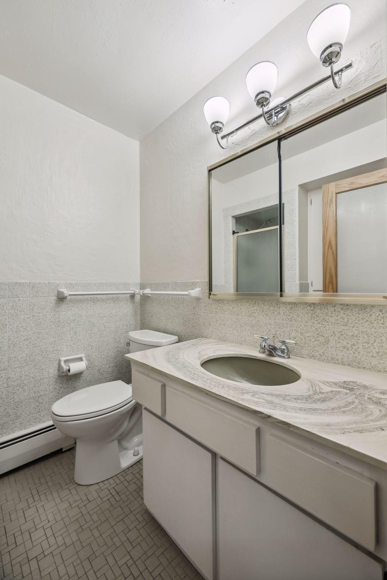 456 Summit Avenue Unit: 202