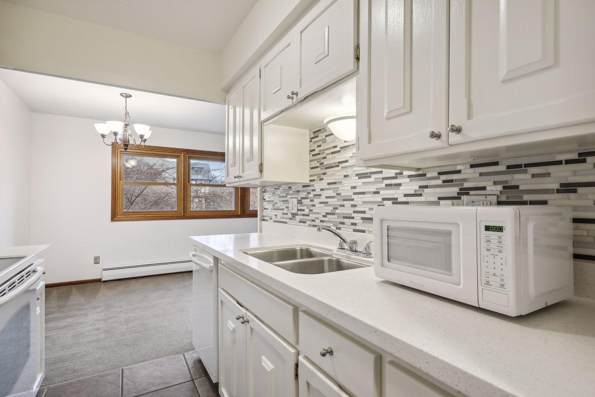456 Summit Avenue Unit: 202