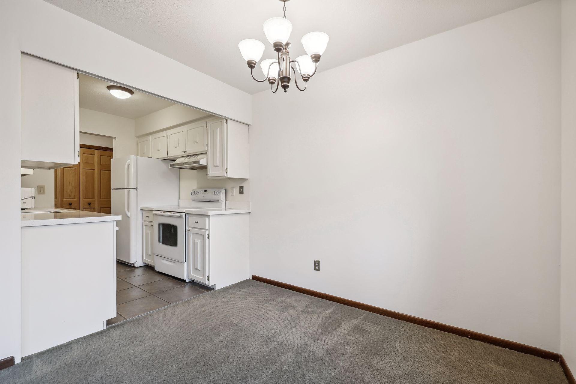 456 Summit Avenue Unit: 202
