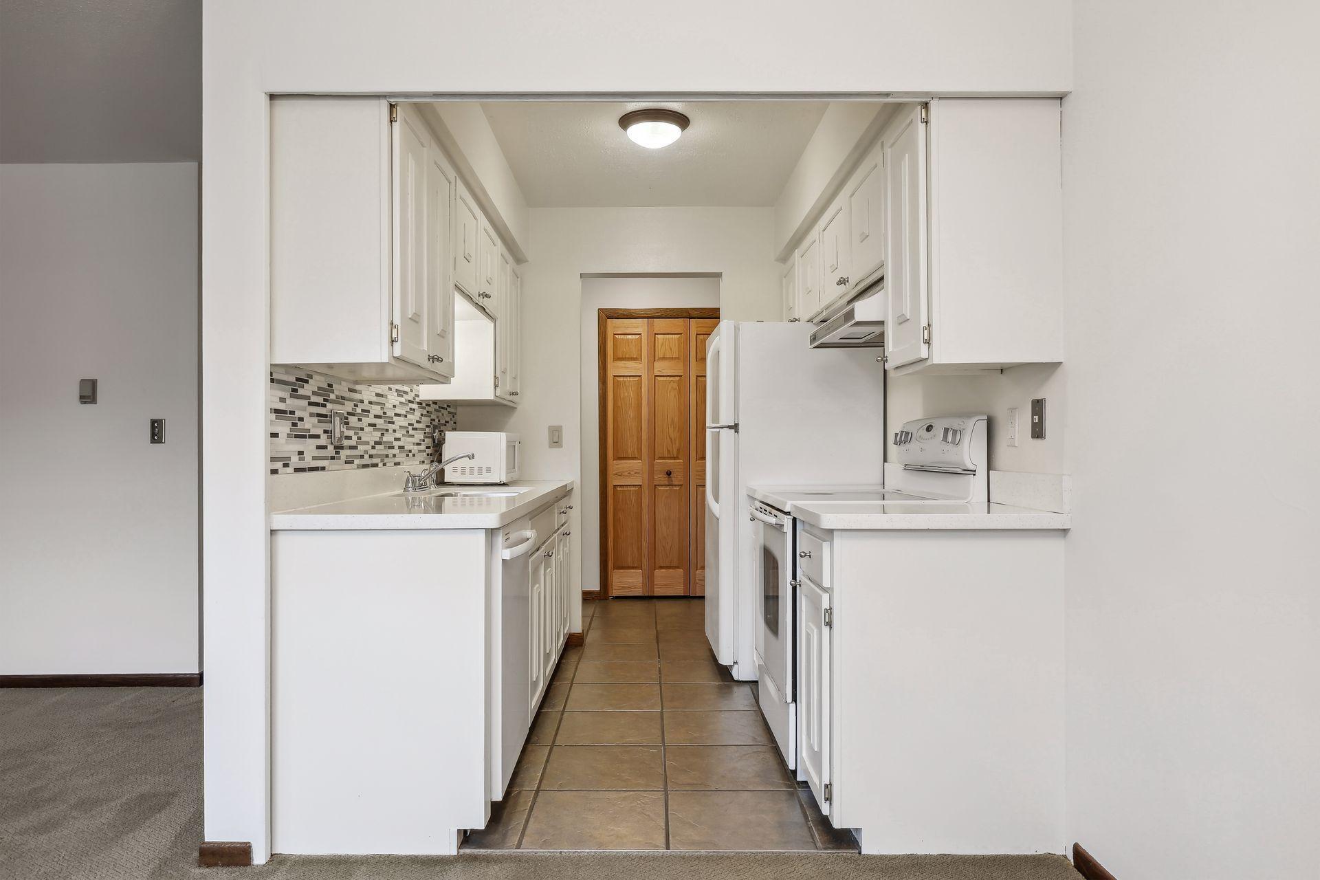 456 Summit Avenue Unit: 202