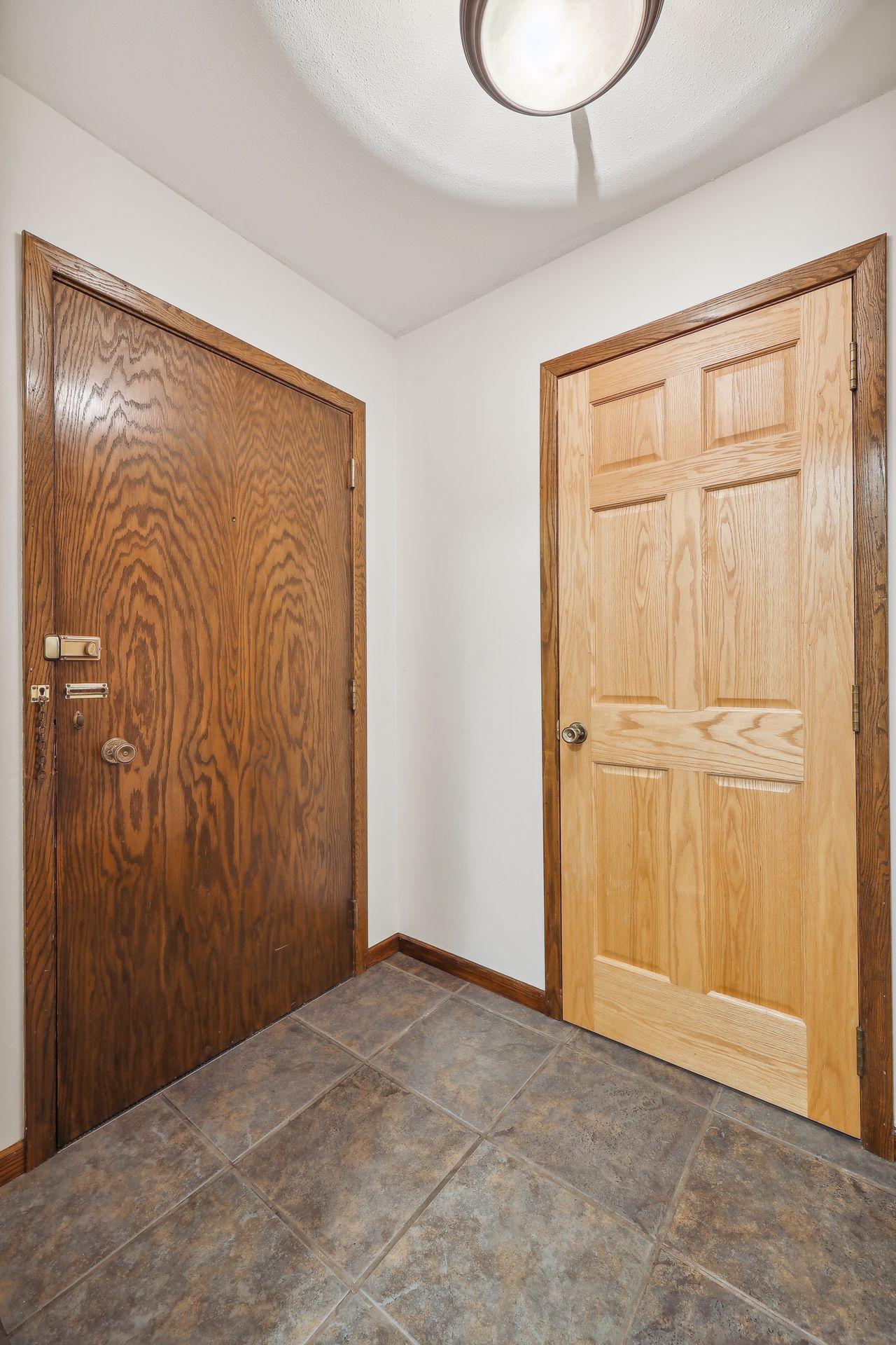 456 Summit Avenue Unit: 202