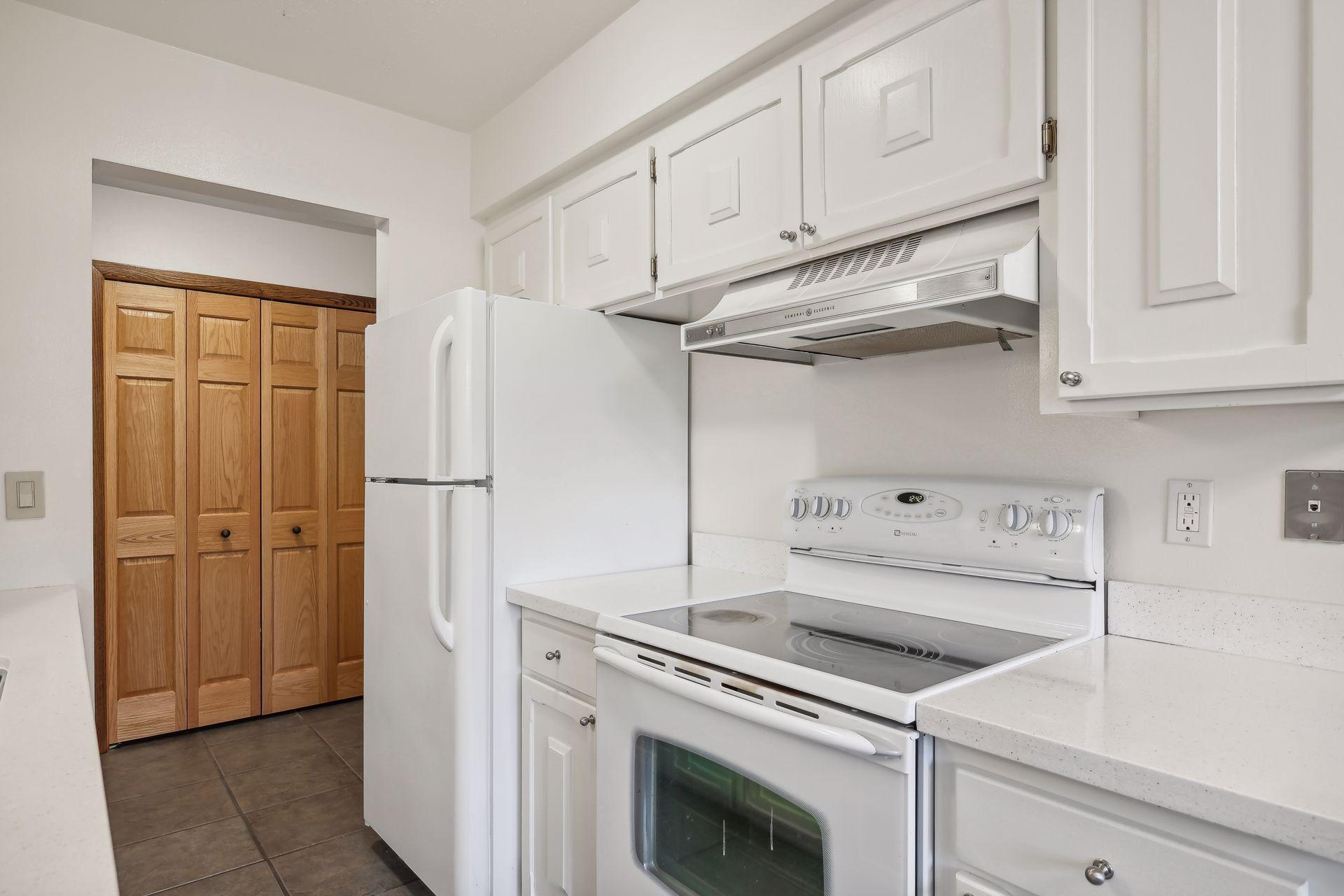 456 Summit Avenue Unit: 202