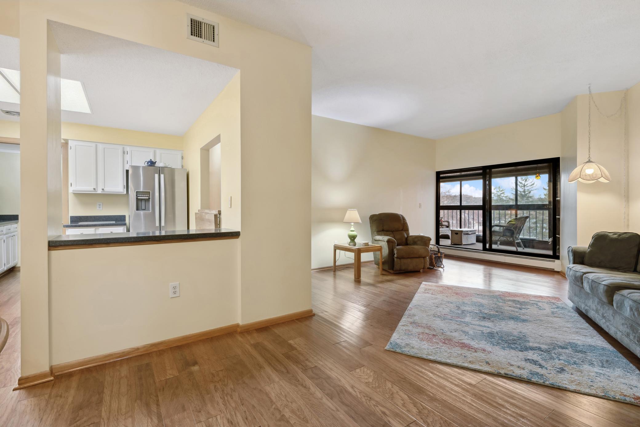 2275 Youngman Avenue Unit: 303W