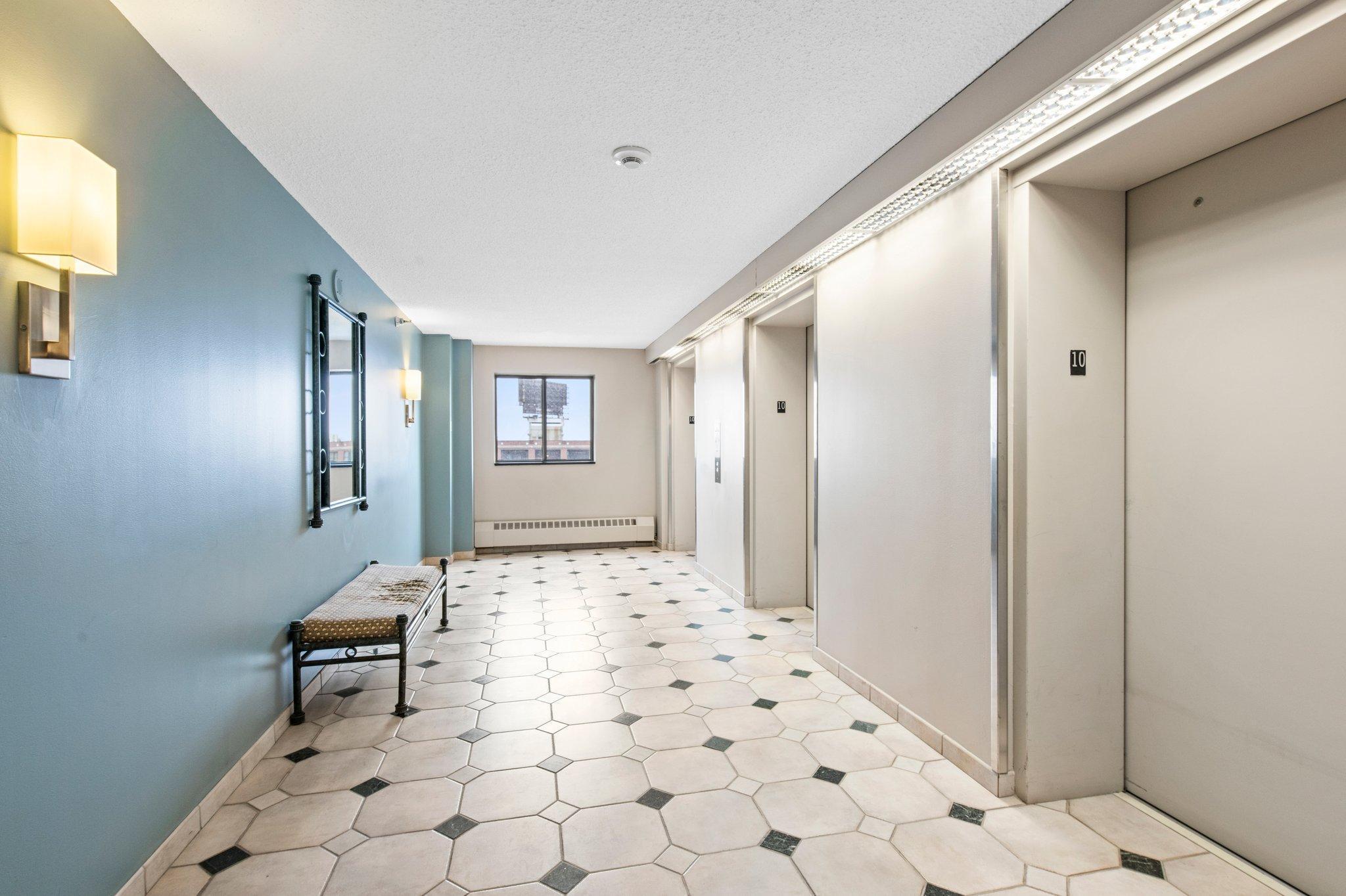 78 10th Street E Unit: 1010