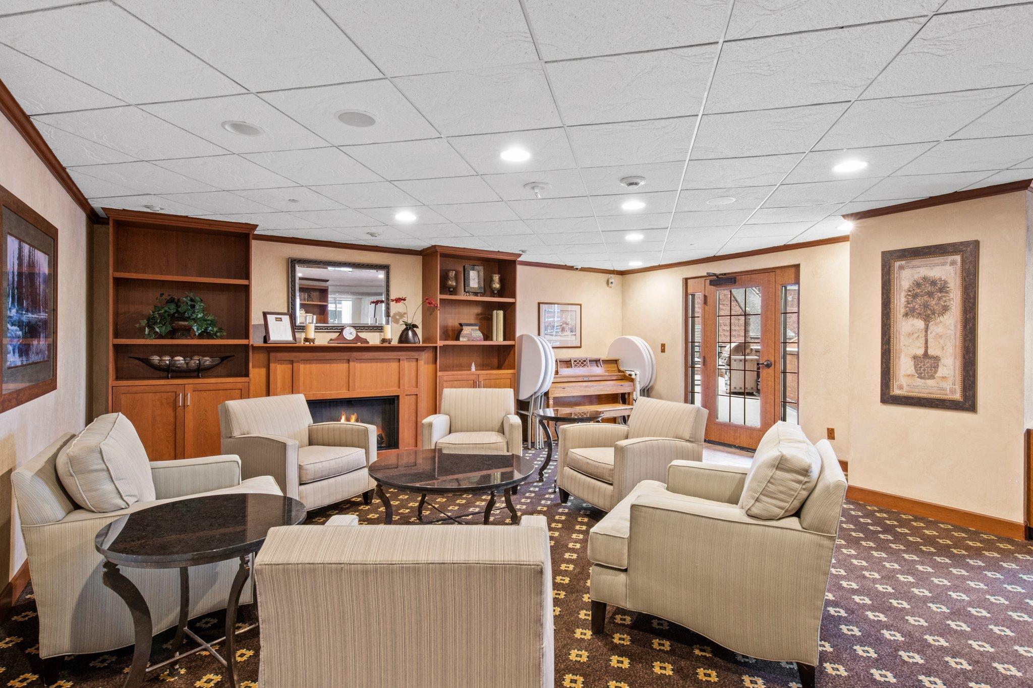 78 10th Street E Unit: 1010