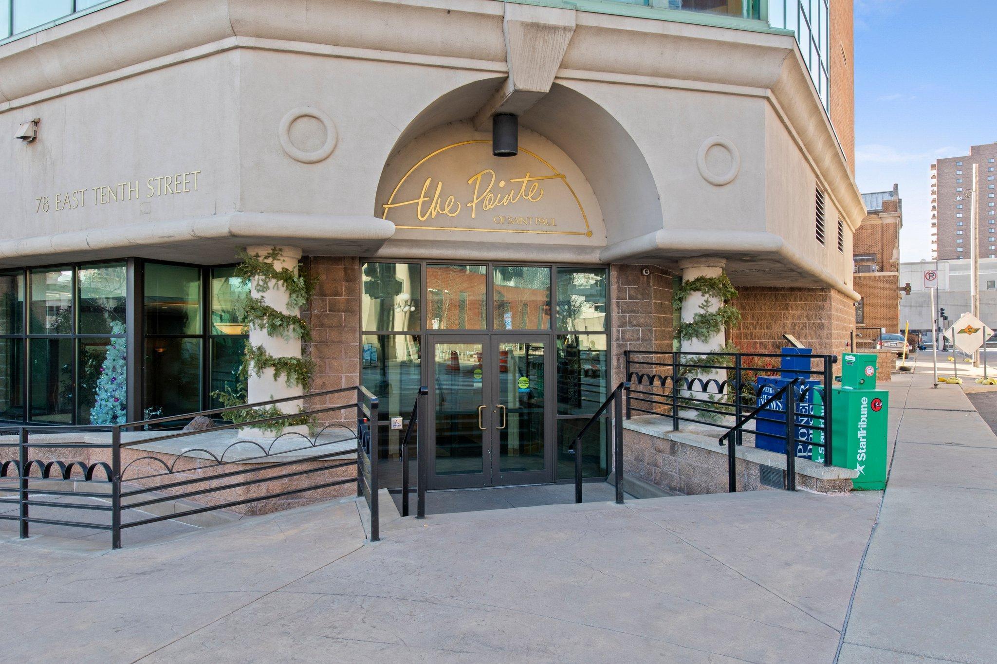 78 10th Street E Unit: 1010