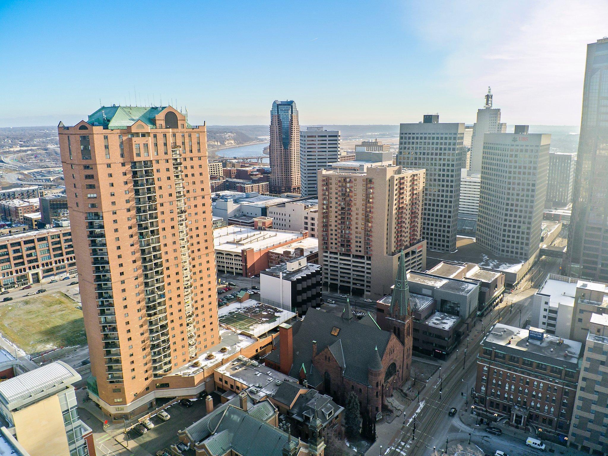 78 10th Street E Unit: 1010