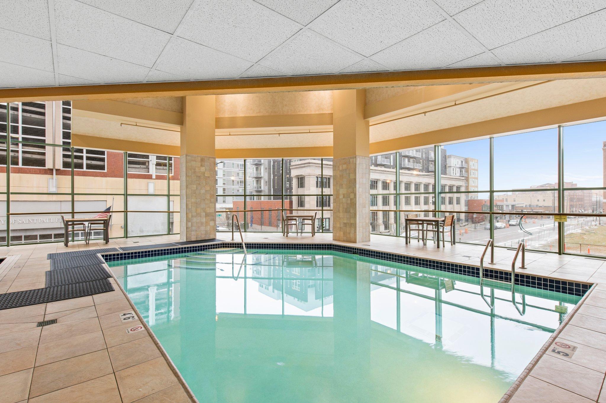78 10th Street E Unit: 1010