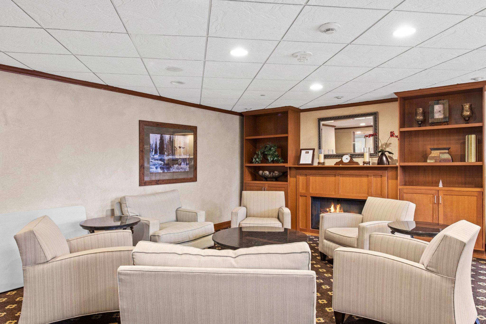 78 10th Street E Unit: 1010