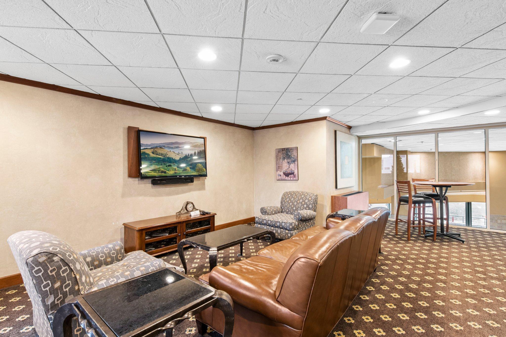 78 10th Street E Unit: 1010