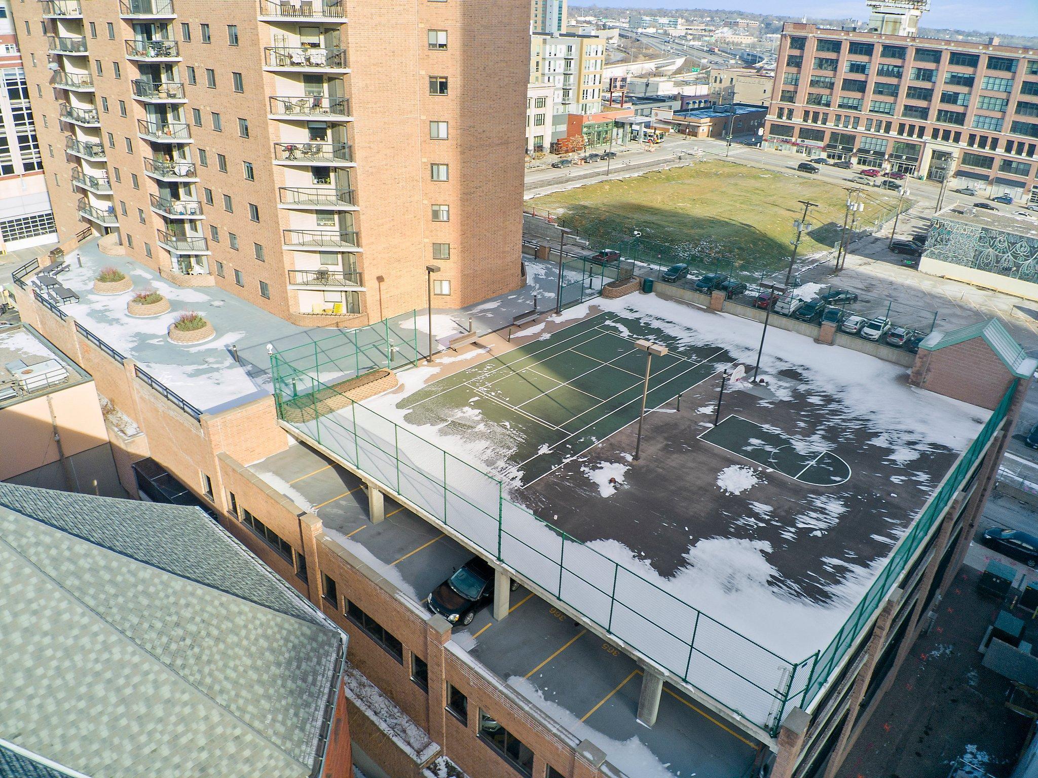 78 10th Street E Unit: 1010