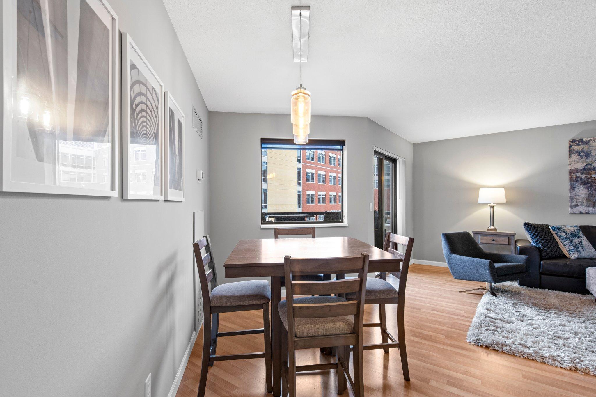 78 10th Street E Unit: 1010