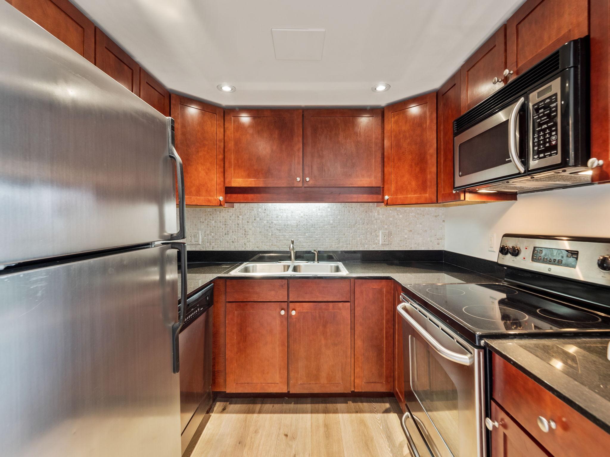 20 2nd Street NE Unit: P1205