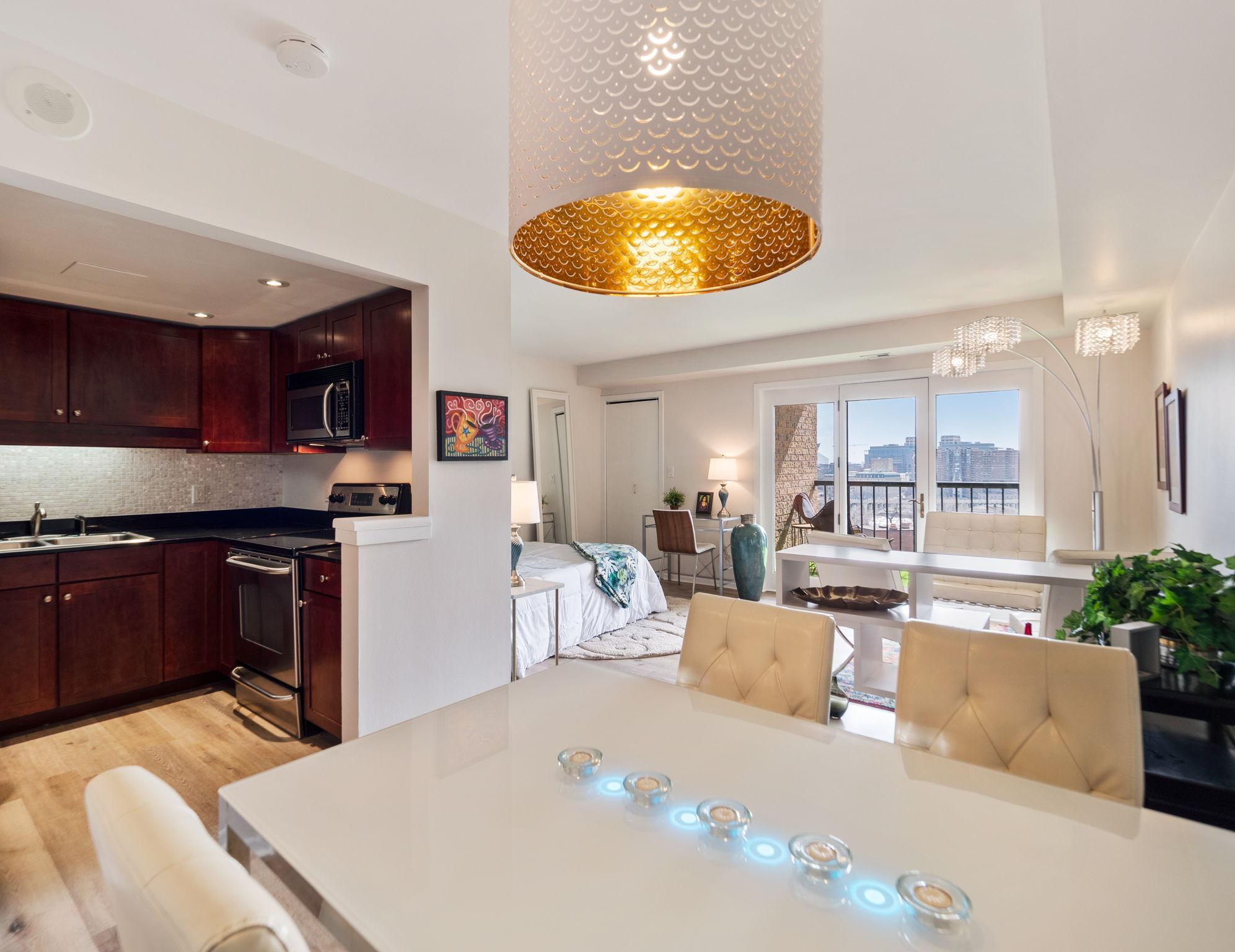 20 2nd Street NE Unit: P1205