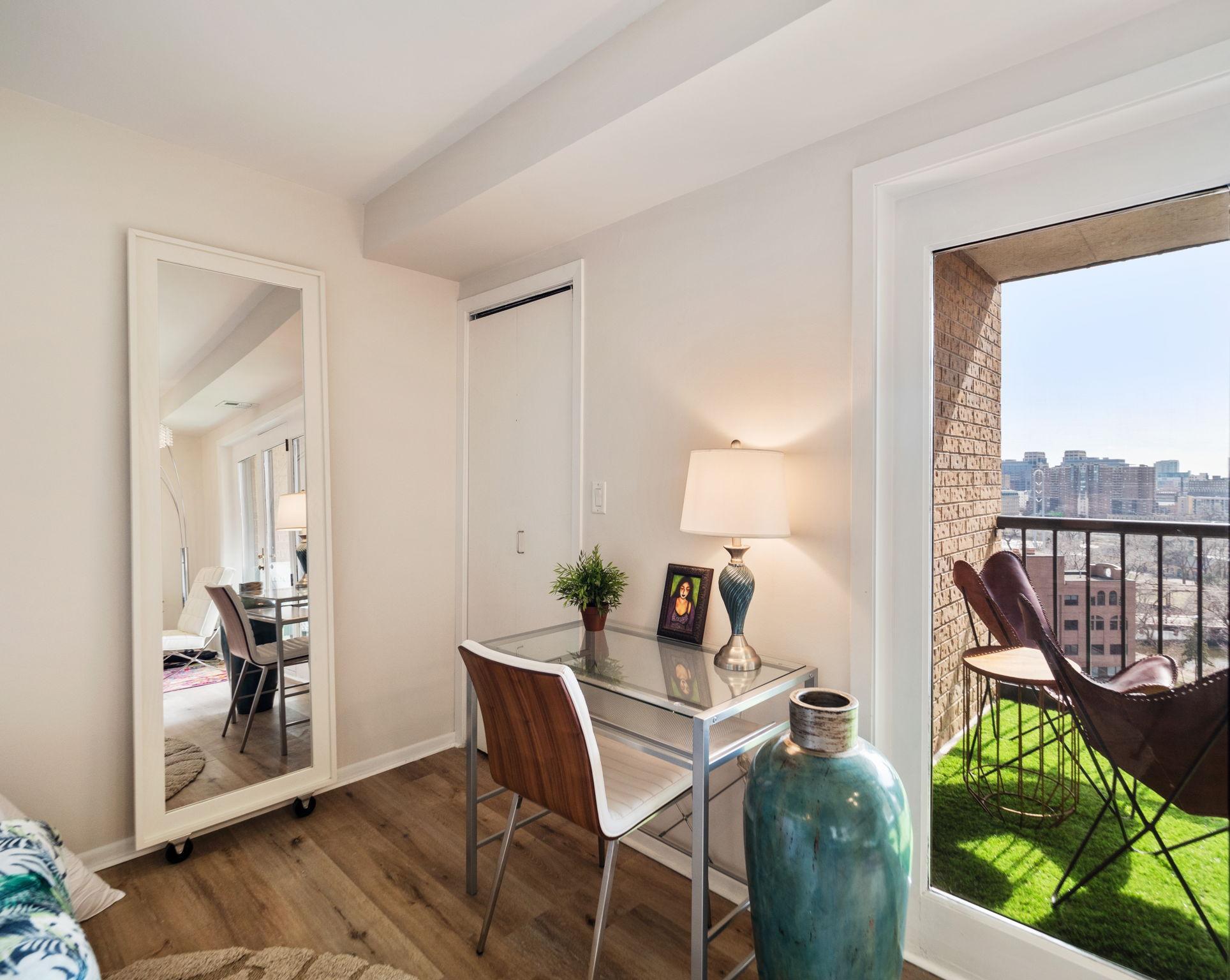 20 2nd Street NE Unit: P1205