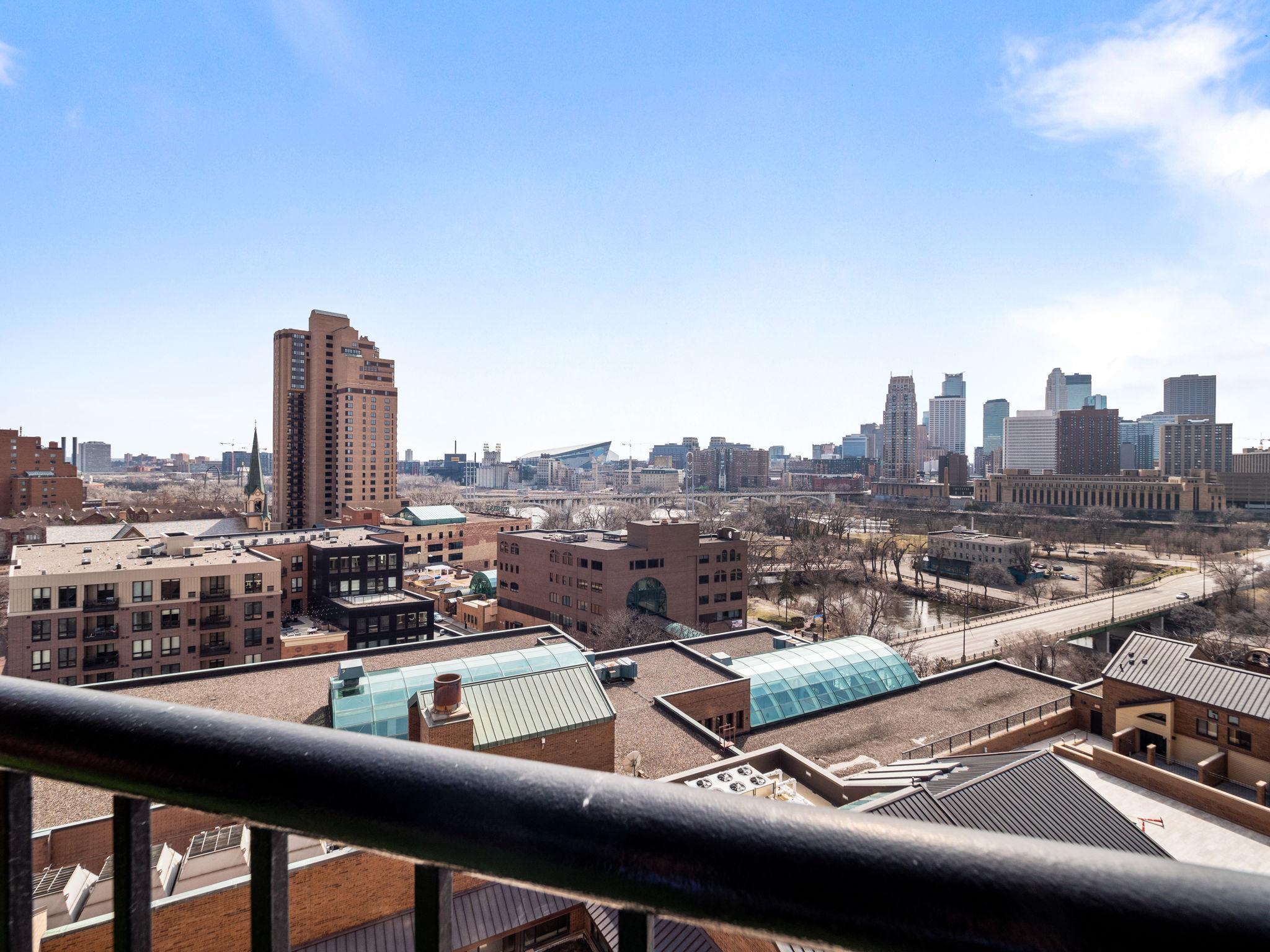 20 2nd Street NE Unit: P1205