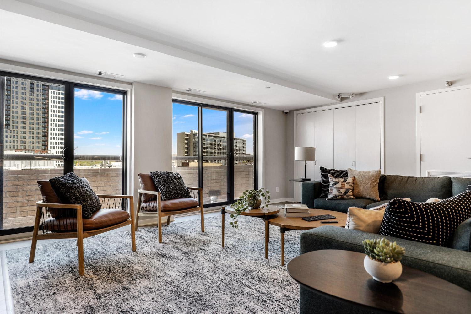 20 2nd Street NE Unit: P1205