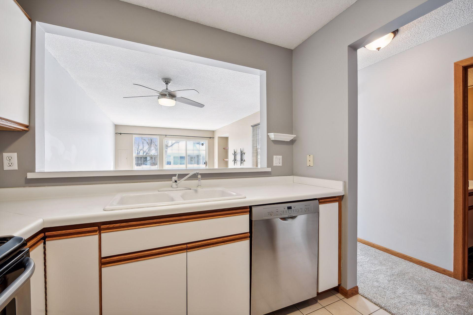 15715 24th Avenue N Unit: G