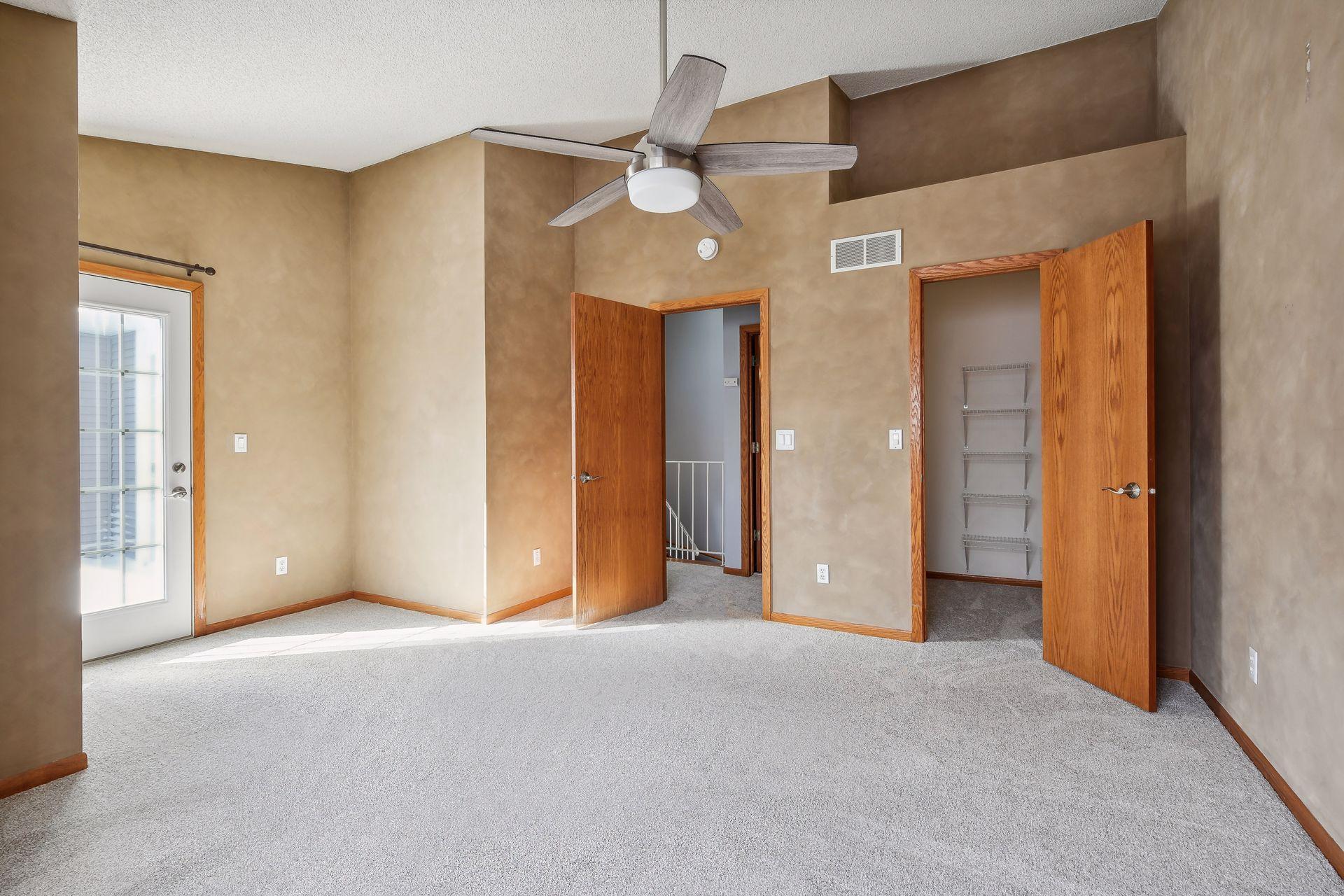15715 24th Avenue N Unit: G