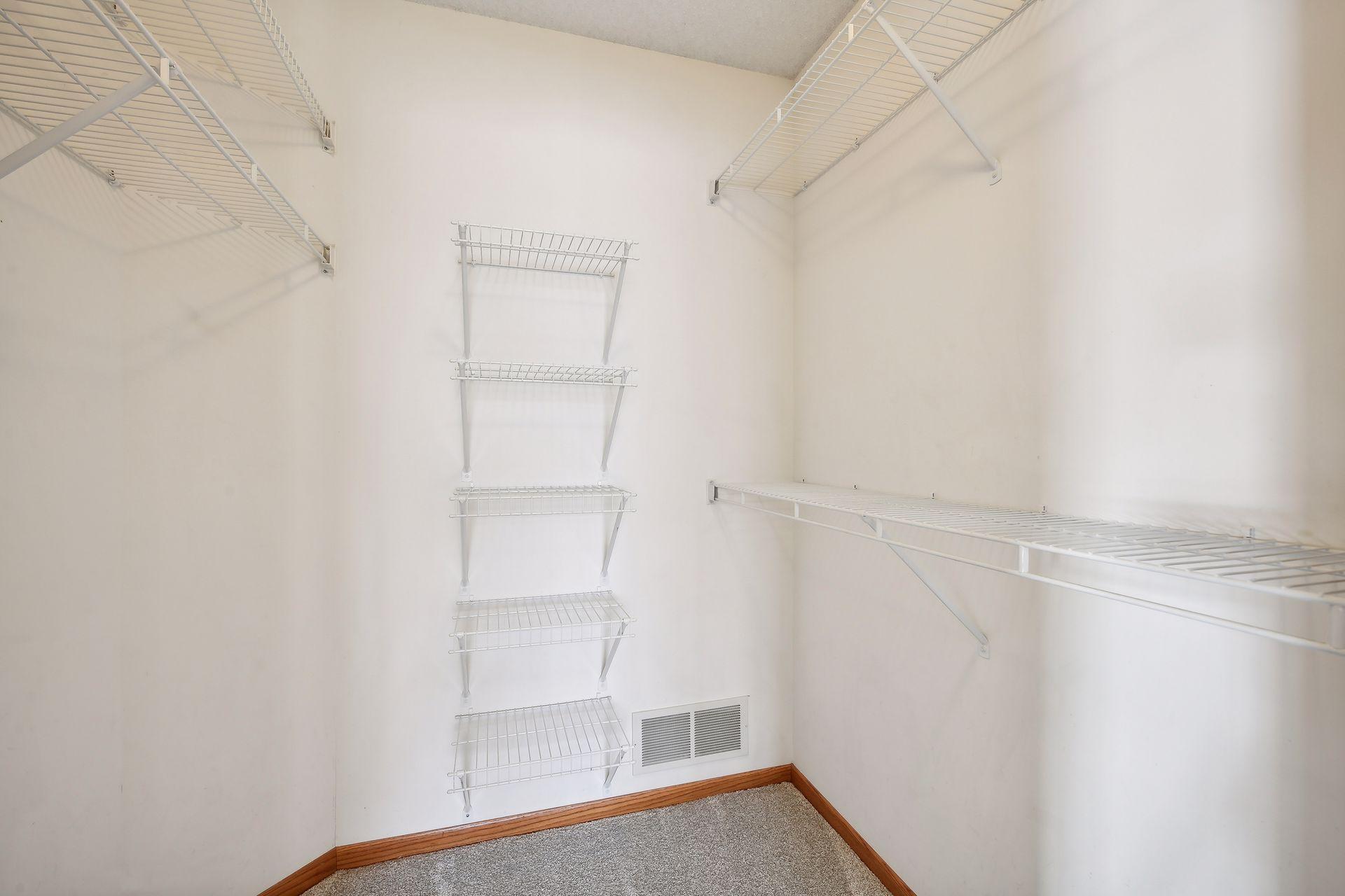 15715 24th Avenue N Unit: G