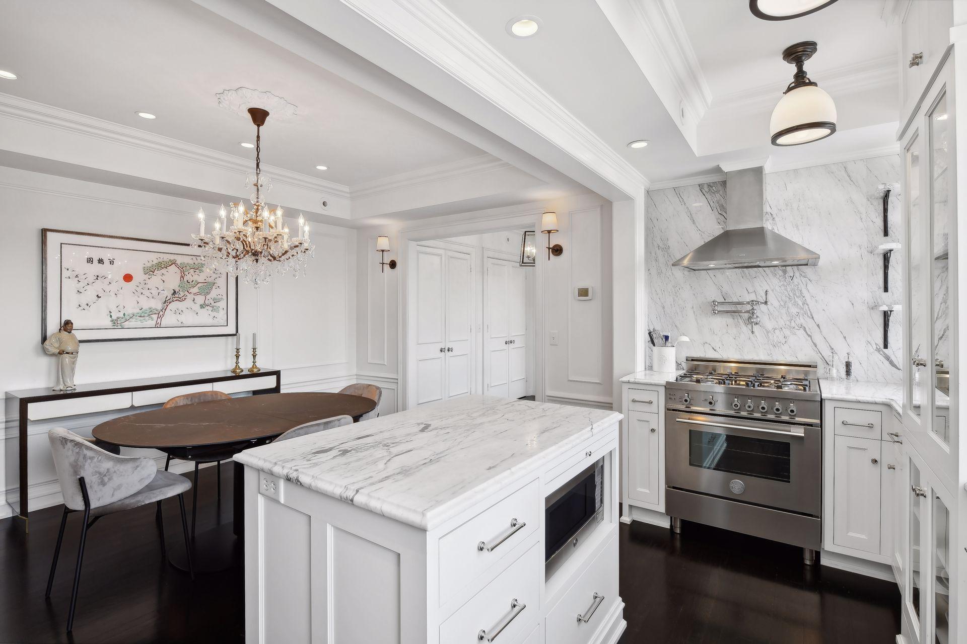 510 Groveland Avenue Unit: 326