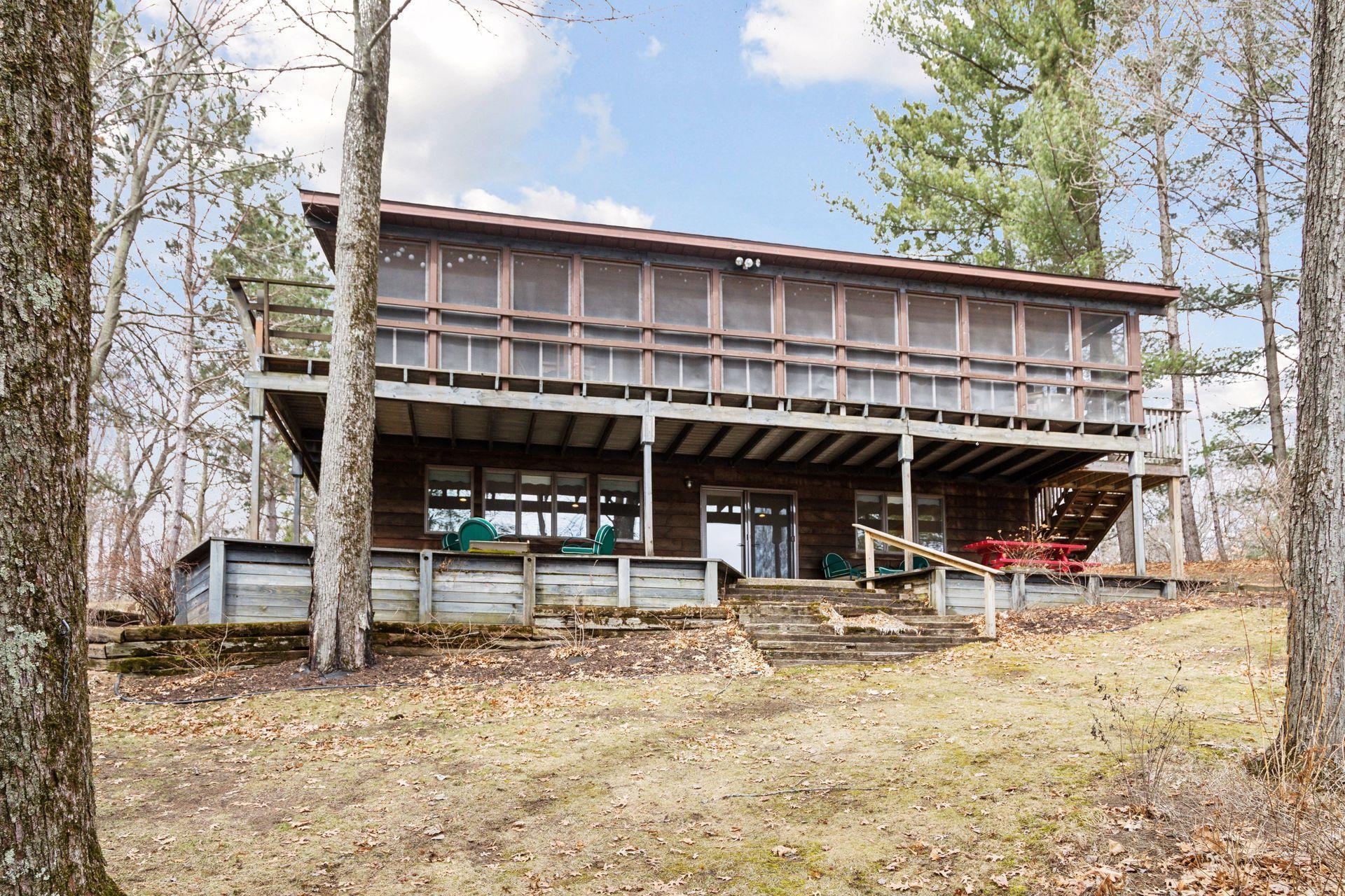 508 Round Lake Lane