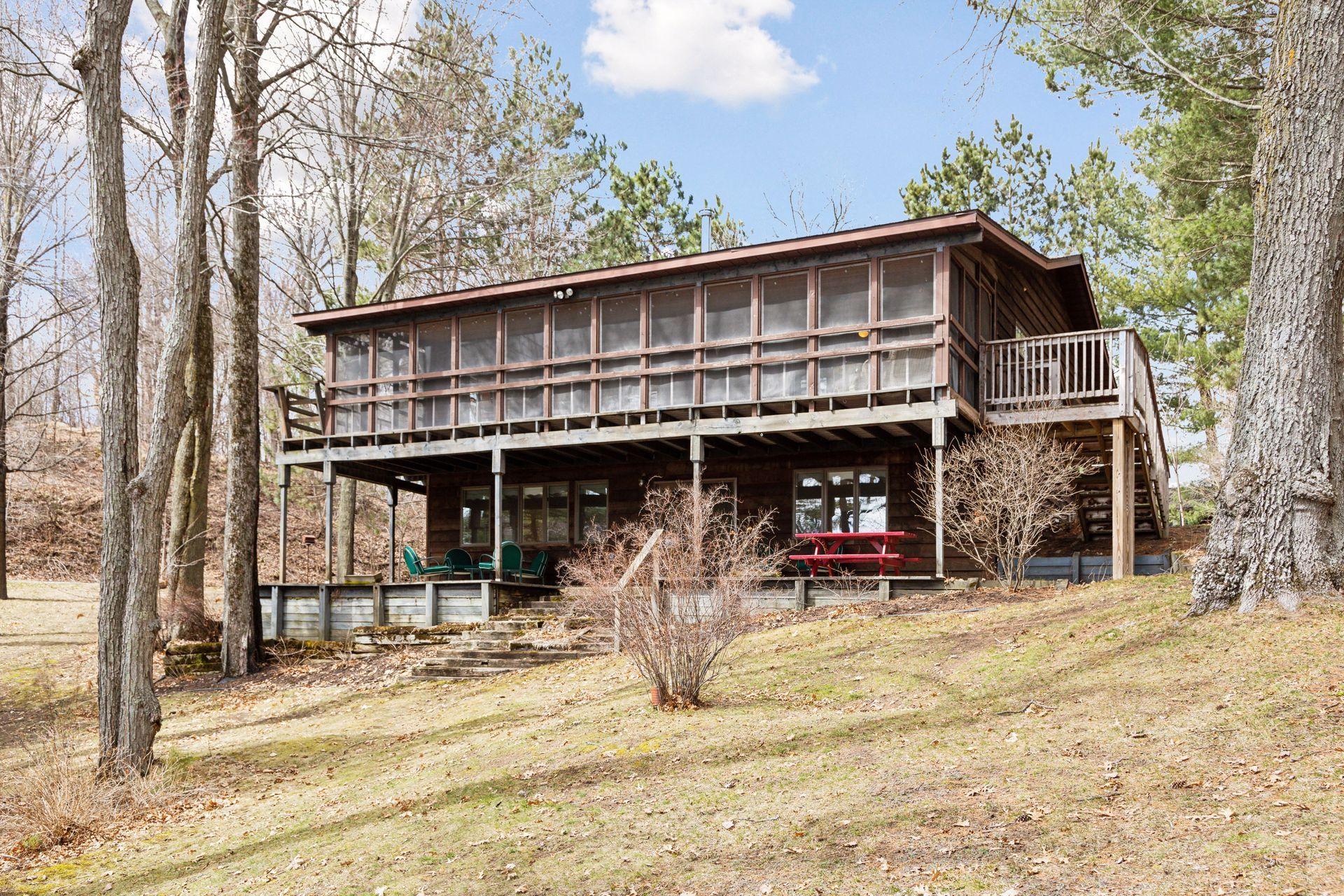 508 Round Lake Lane