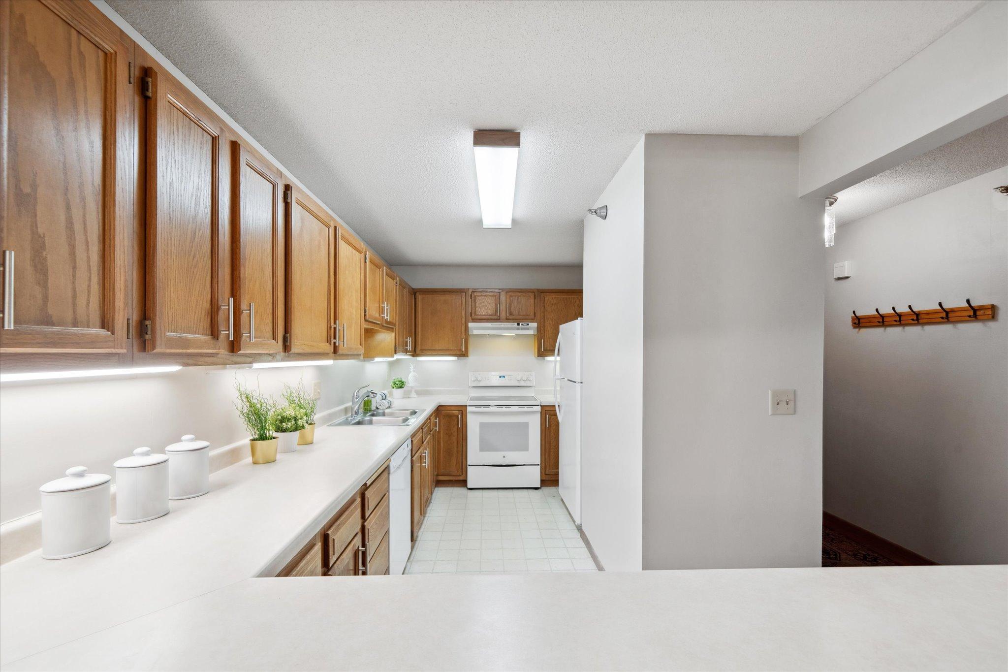 1666 Coffman Street Unit: 127