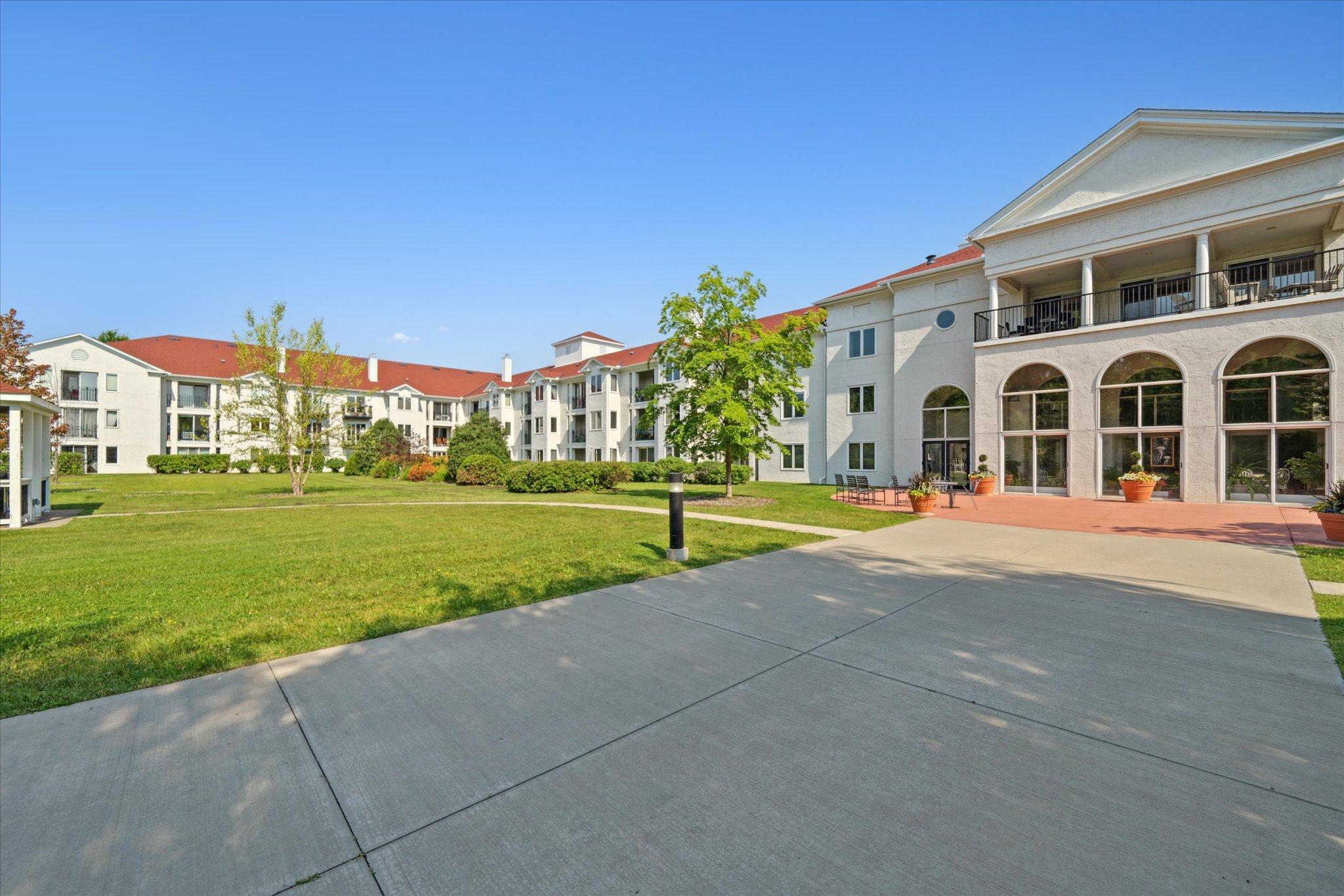 1666 Coffman Street Unit: 127