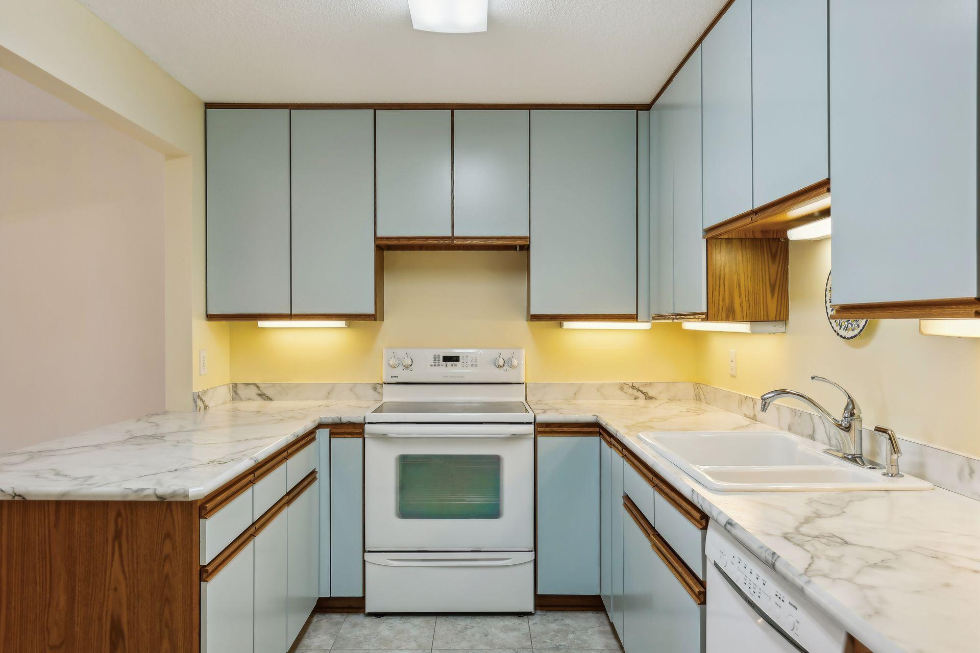 1666 Coffman Street Unit: 221