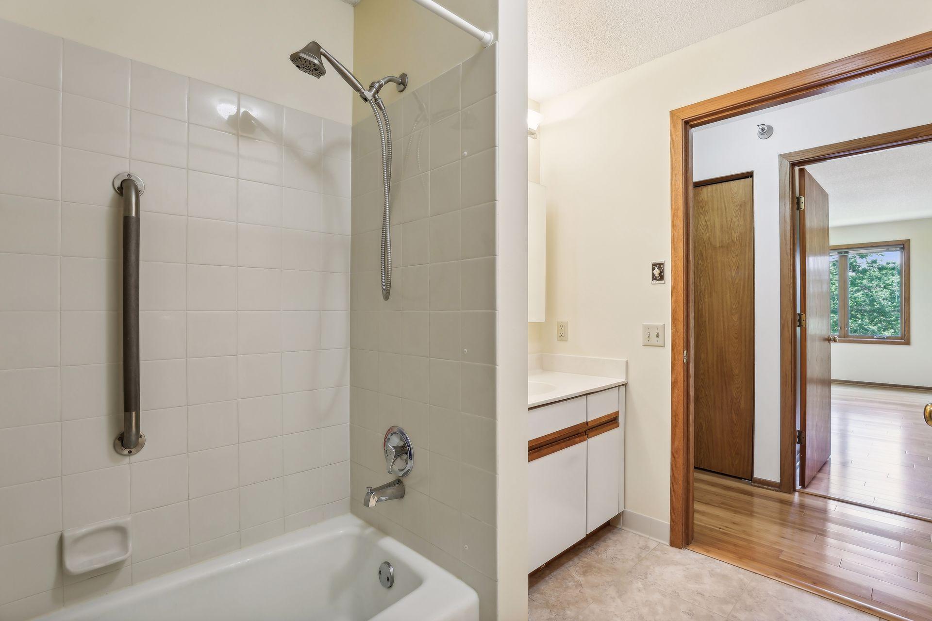 1666 Coffman Street Unit: 221