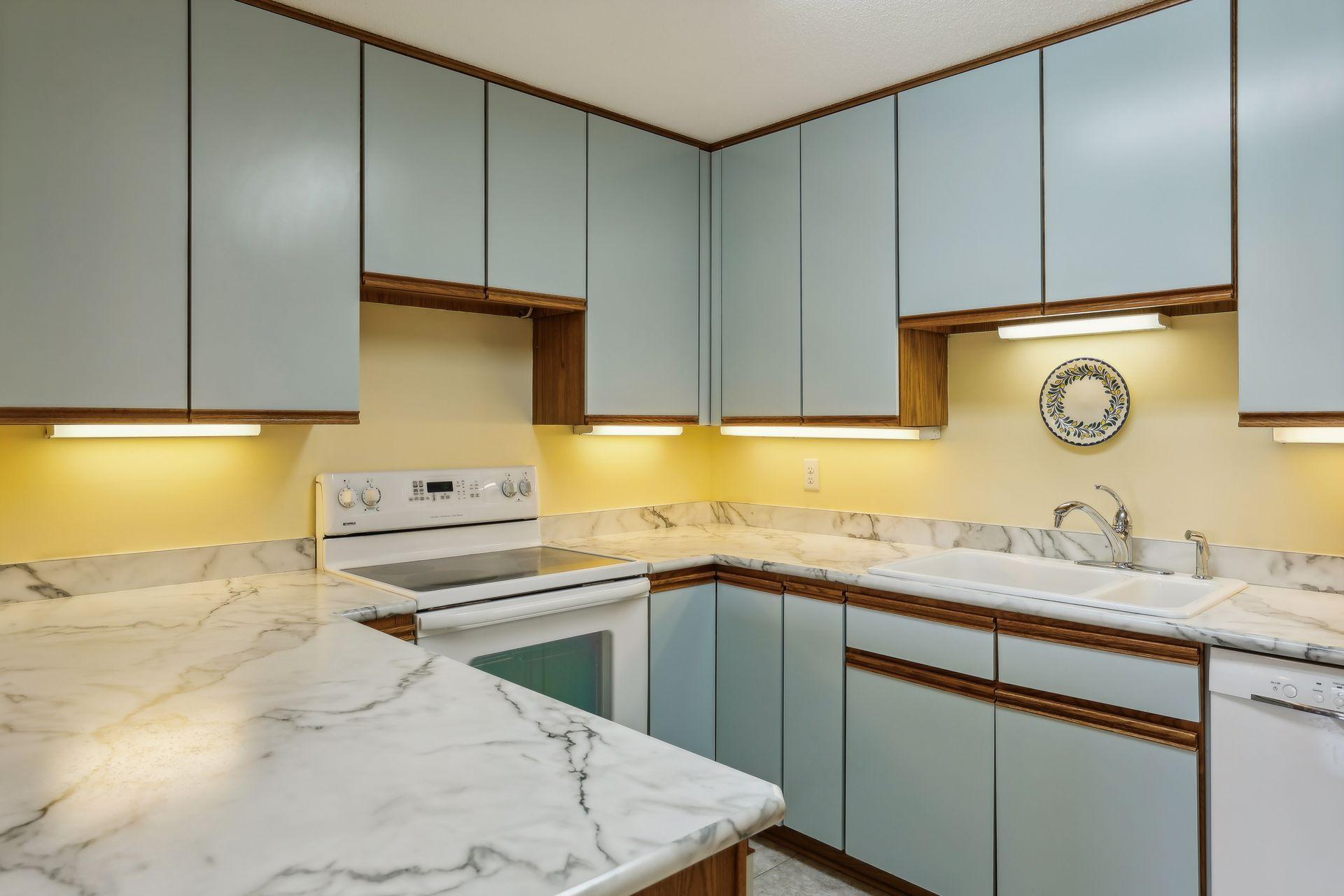 1666 Coffman Street Unit: 221