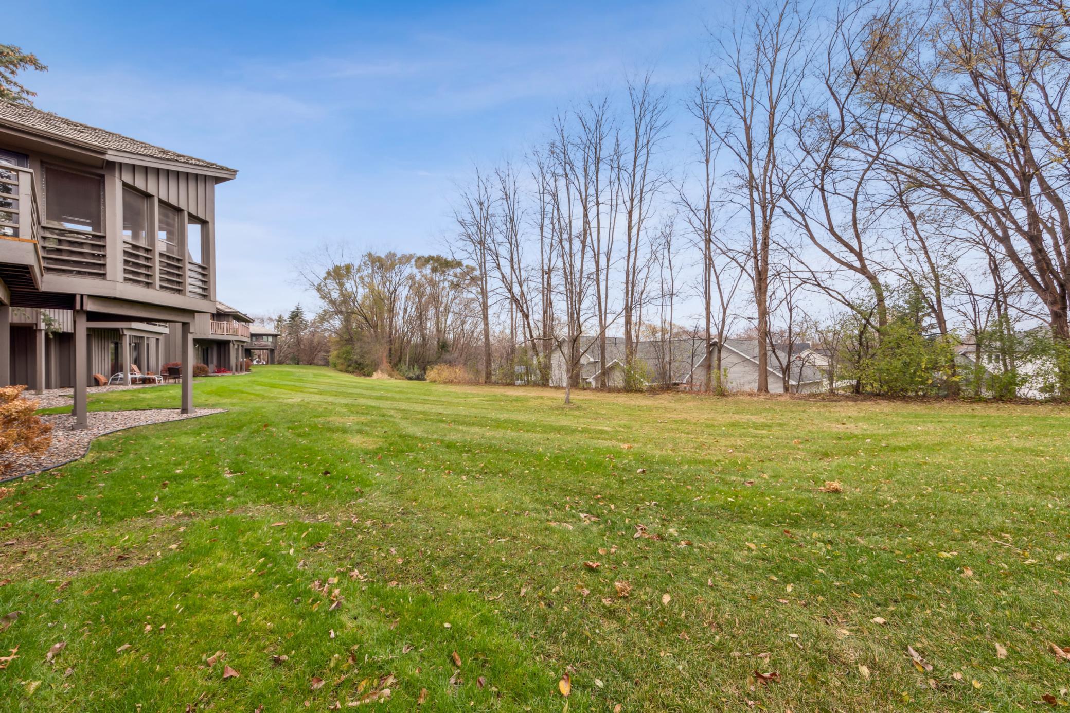 934 S Highview Circle