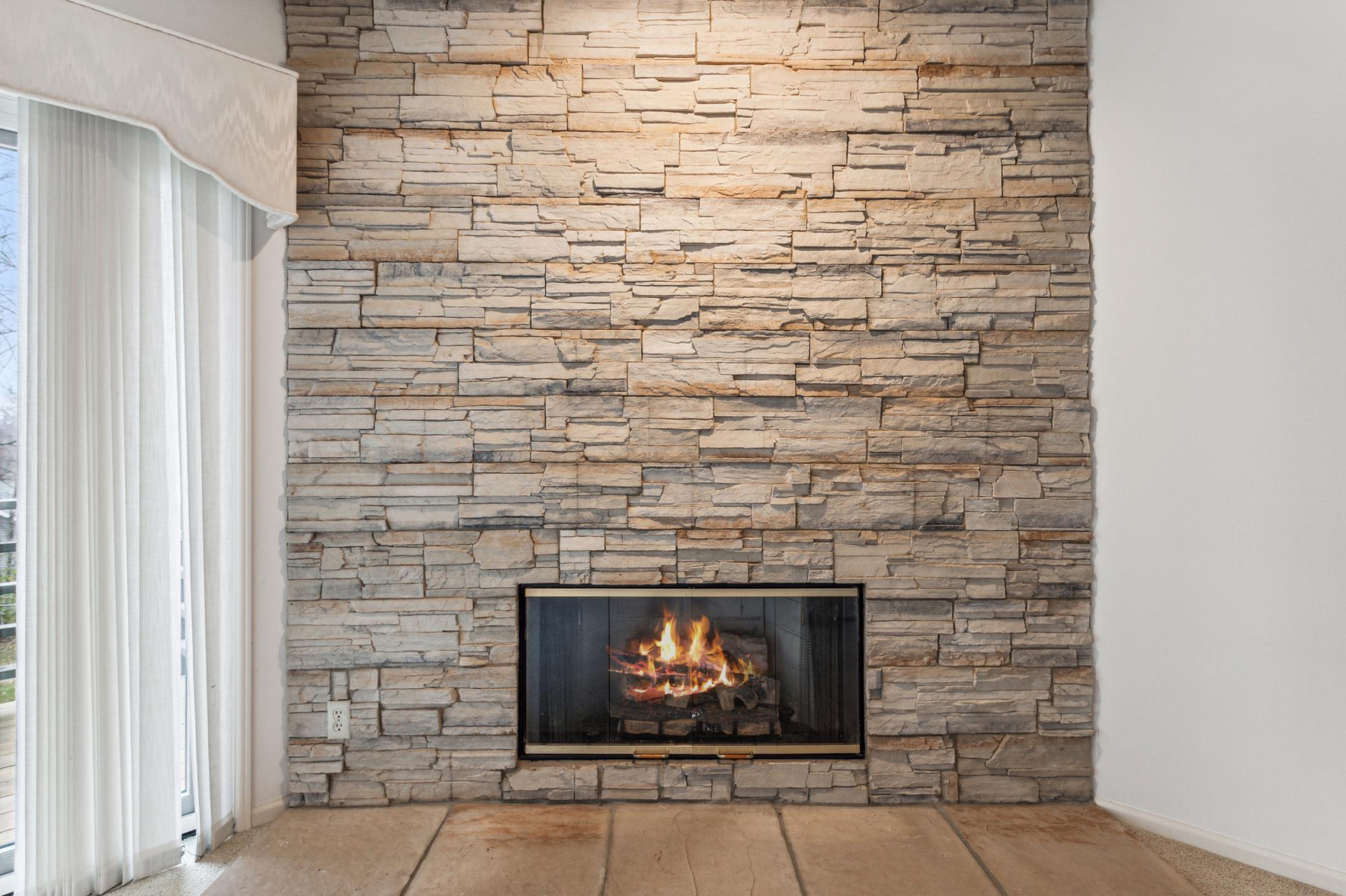 934 S Highview Circle