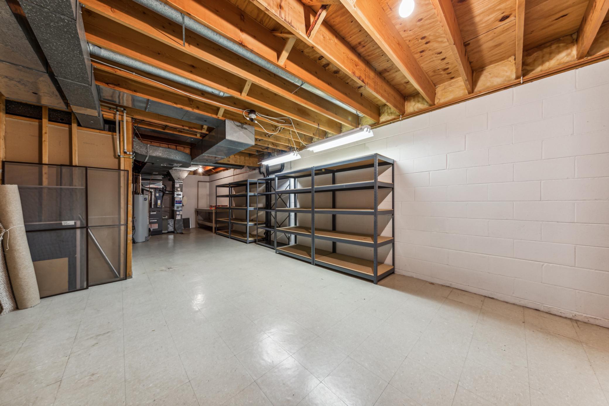 934 S Highview Circle