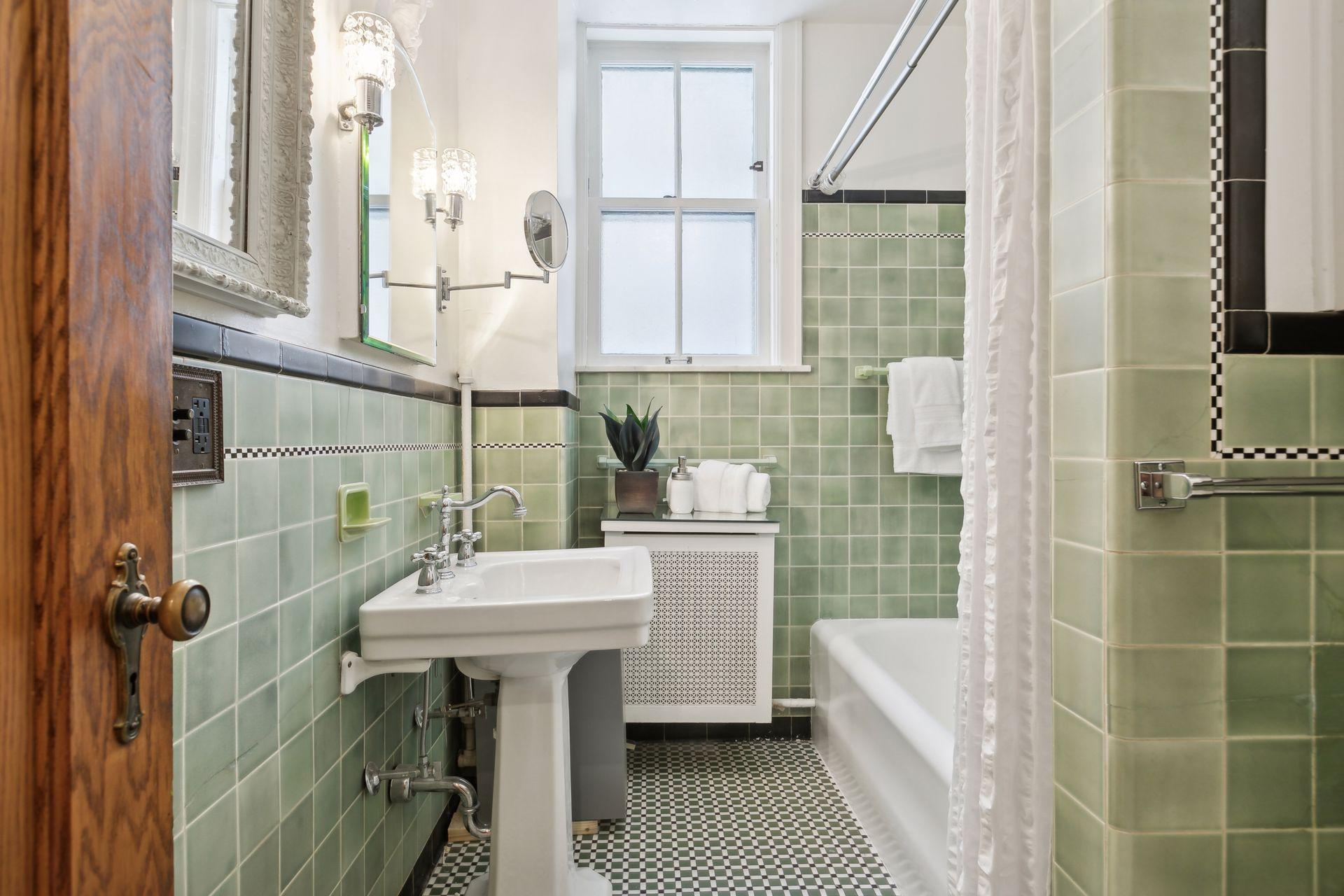 2615 Park Avenue Unit: B1