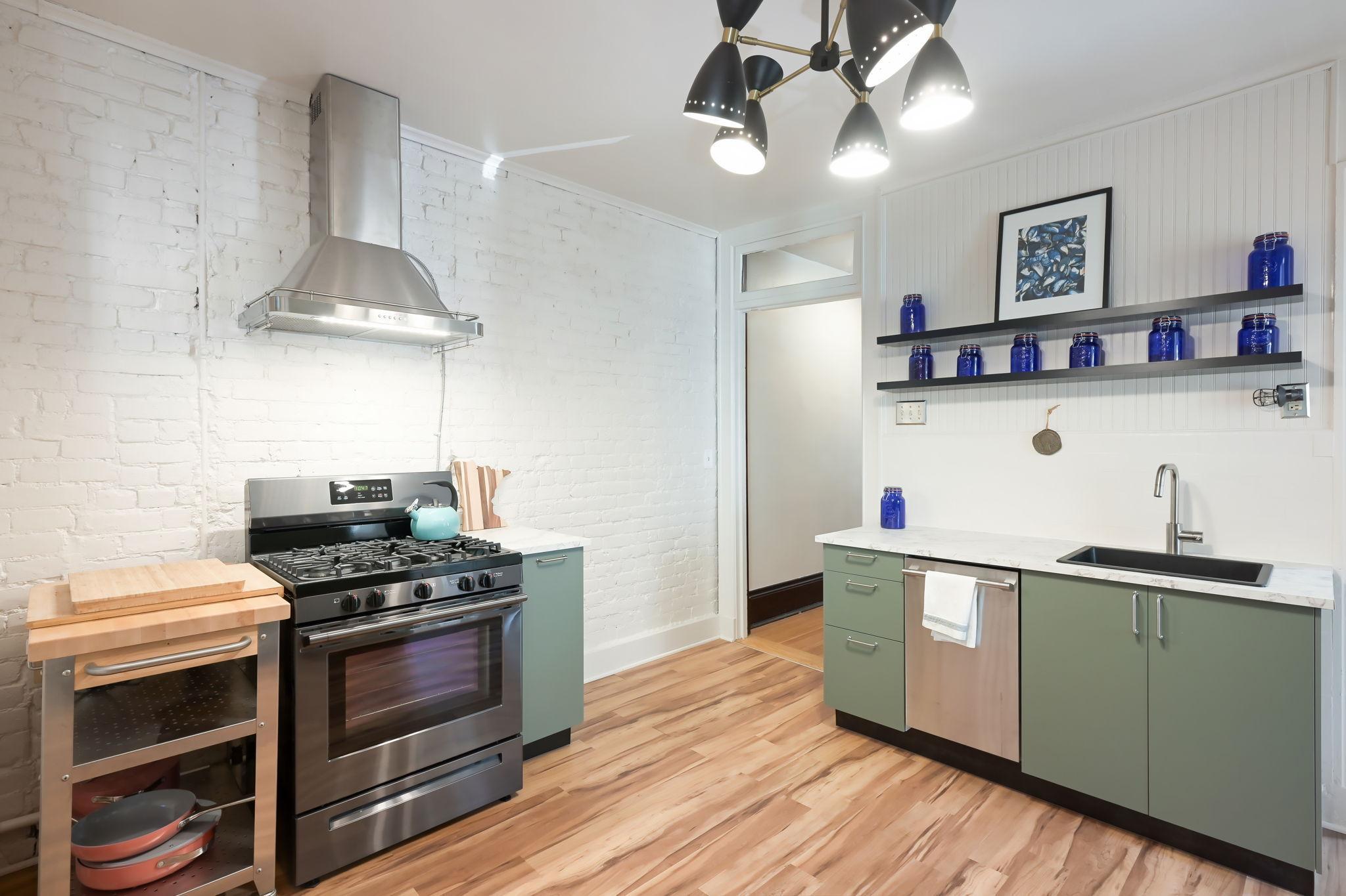 117 Mackubin Street Unit: 2