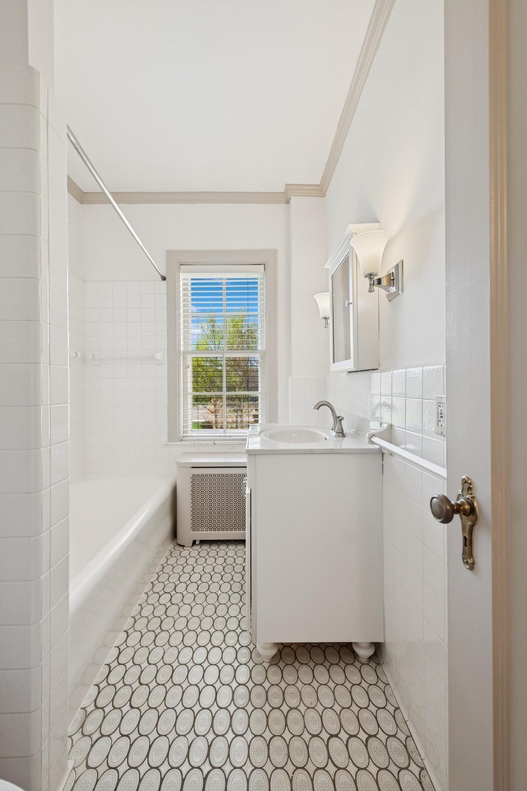 2615 Park Avenue Unit: 120