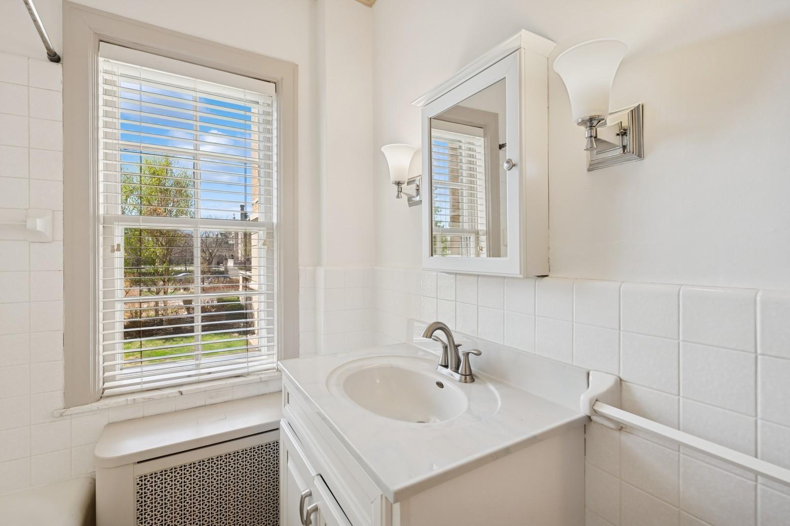 2615 Park Avenue Unit: 120
