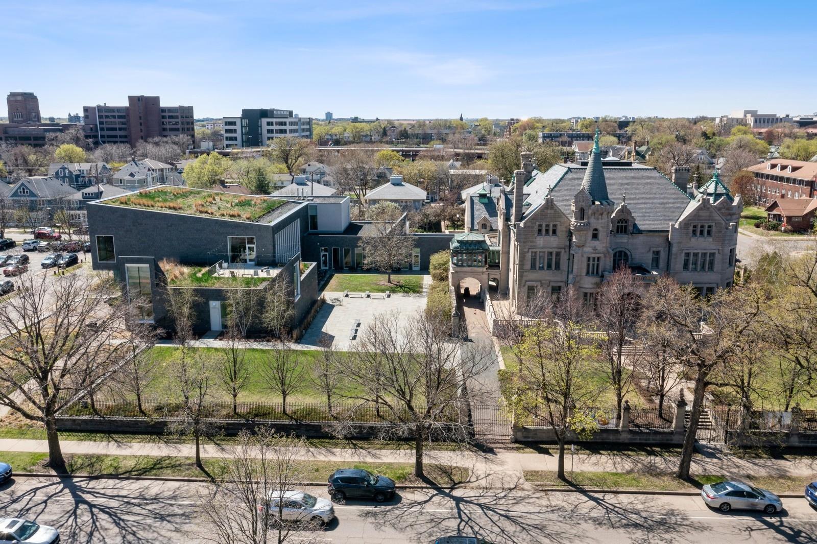 2615 Park Avenue Unit: 120