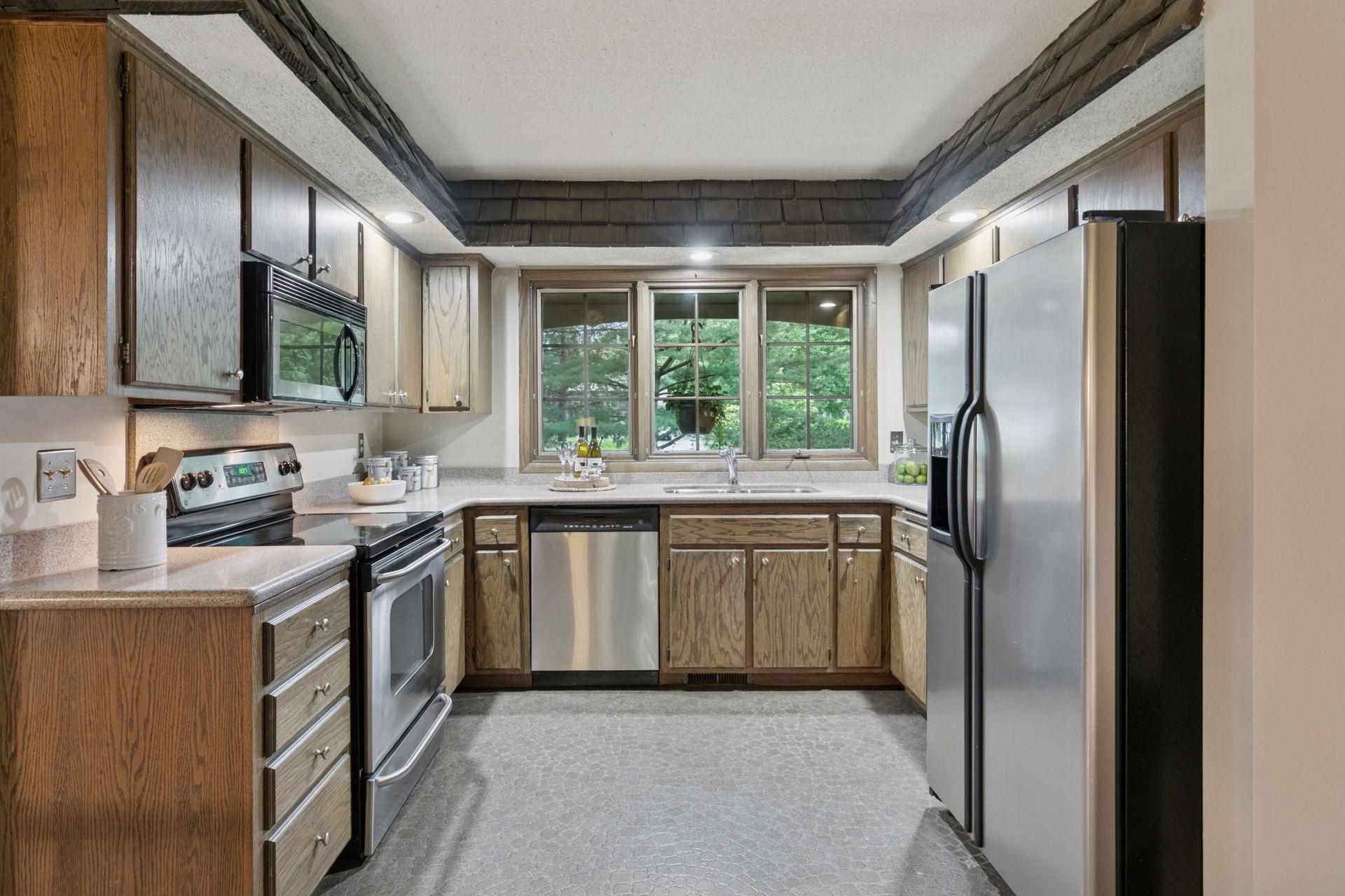 2700 Isle Royale Court
