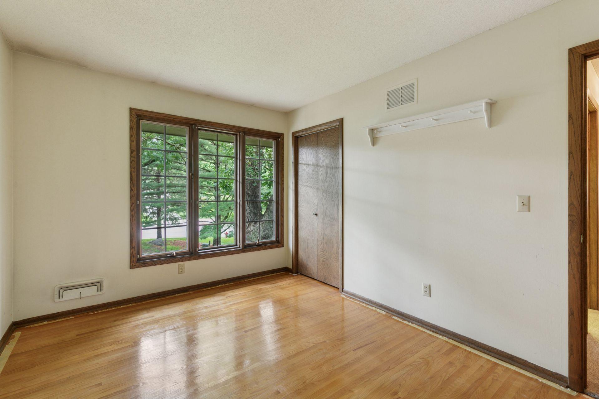 2700 Isle Royale Court