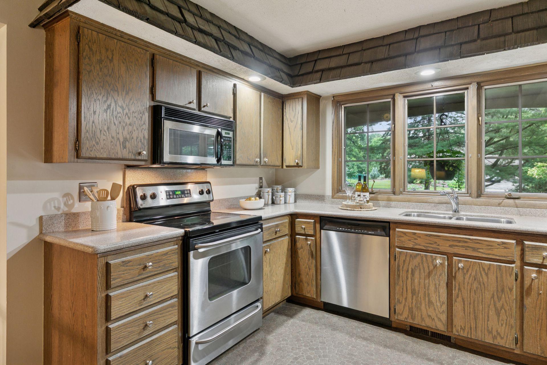 2700 Isle Royale Court
